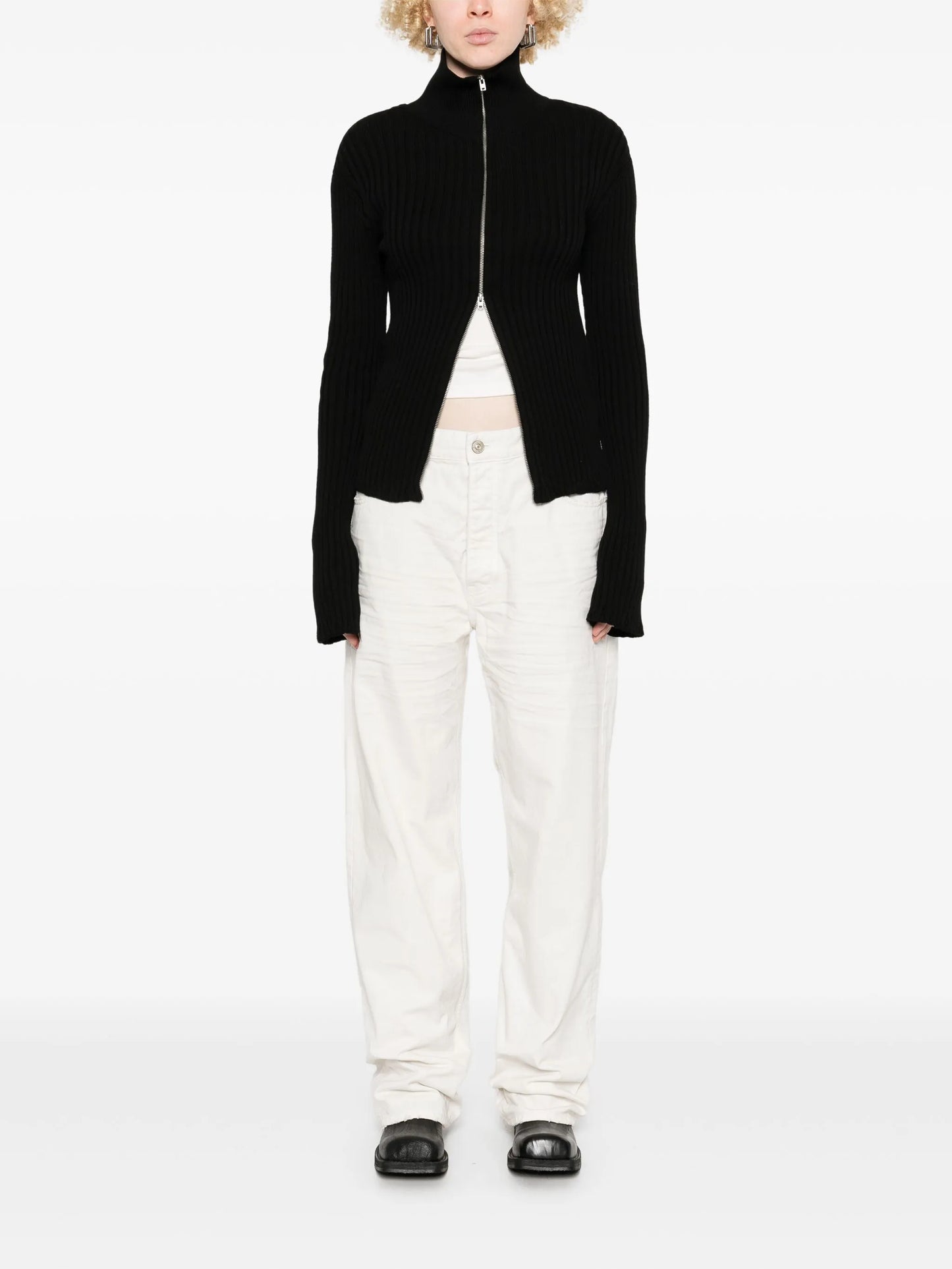 distressed-effect jeans