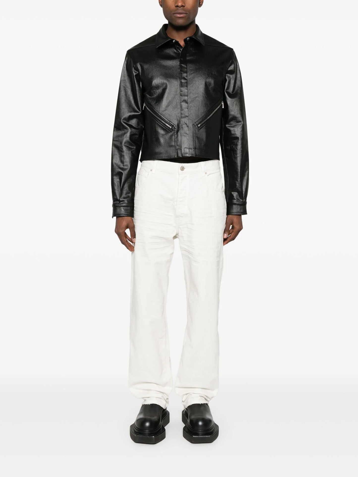 distressed-effect jeans