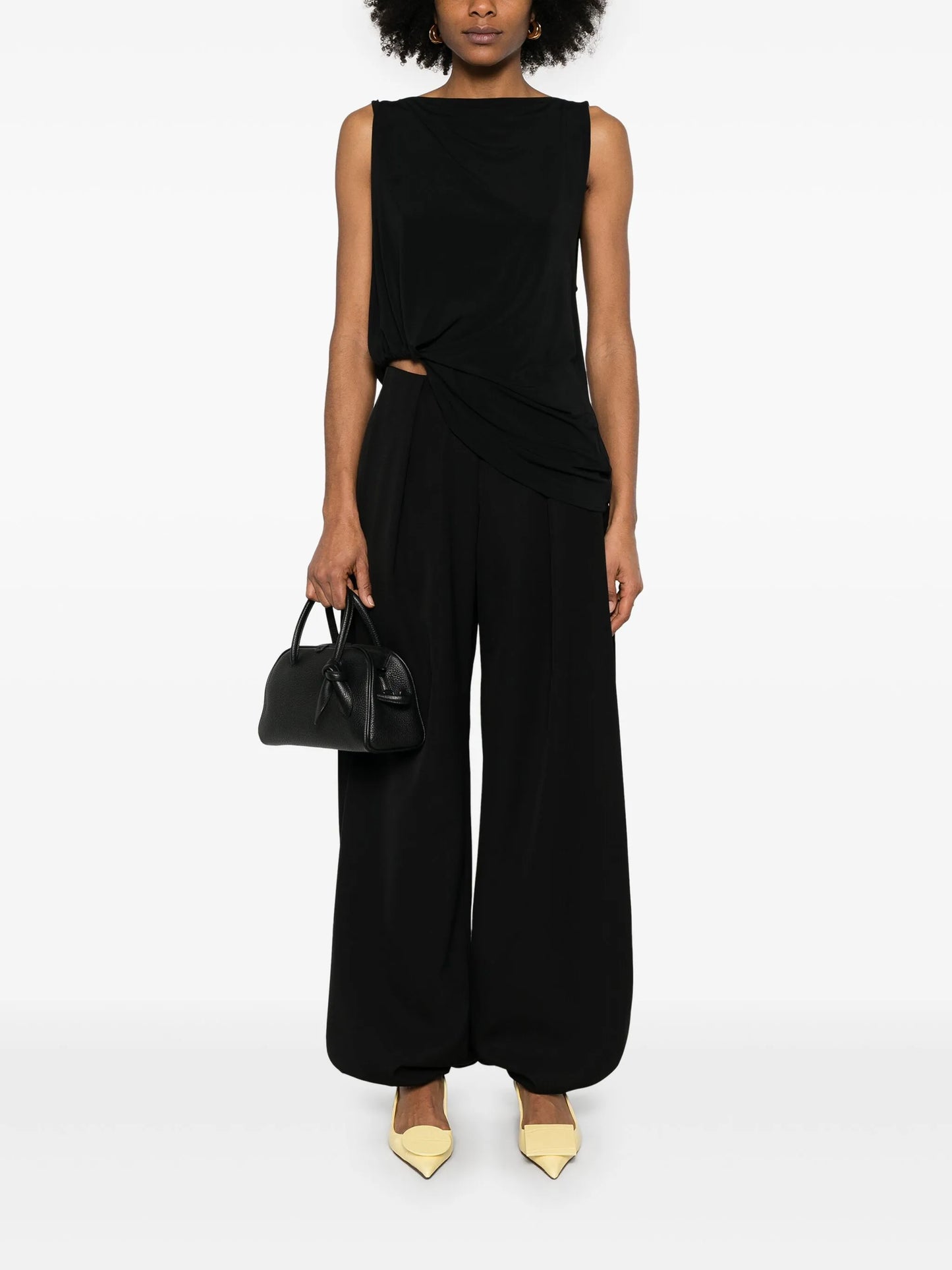 pleated trousers