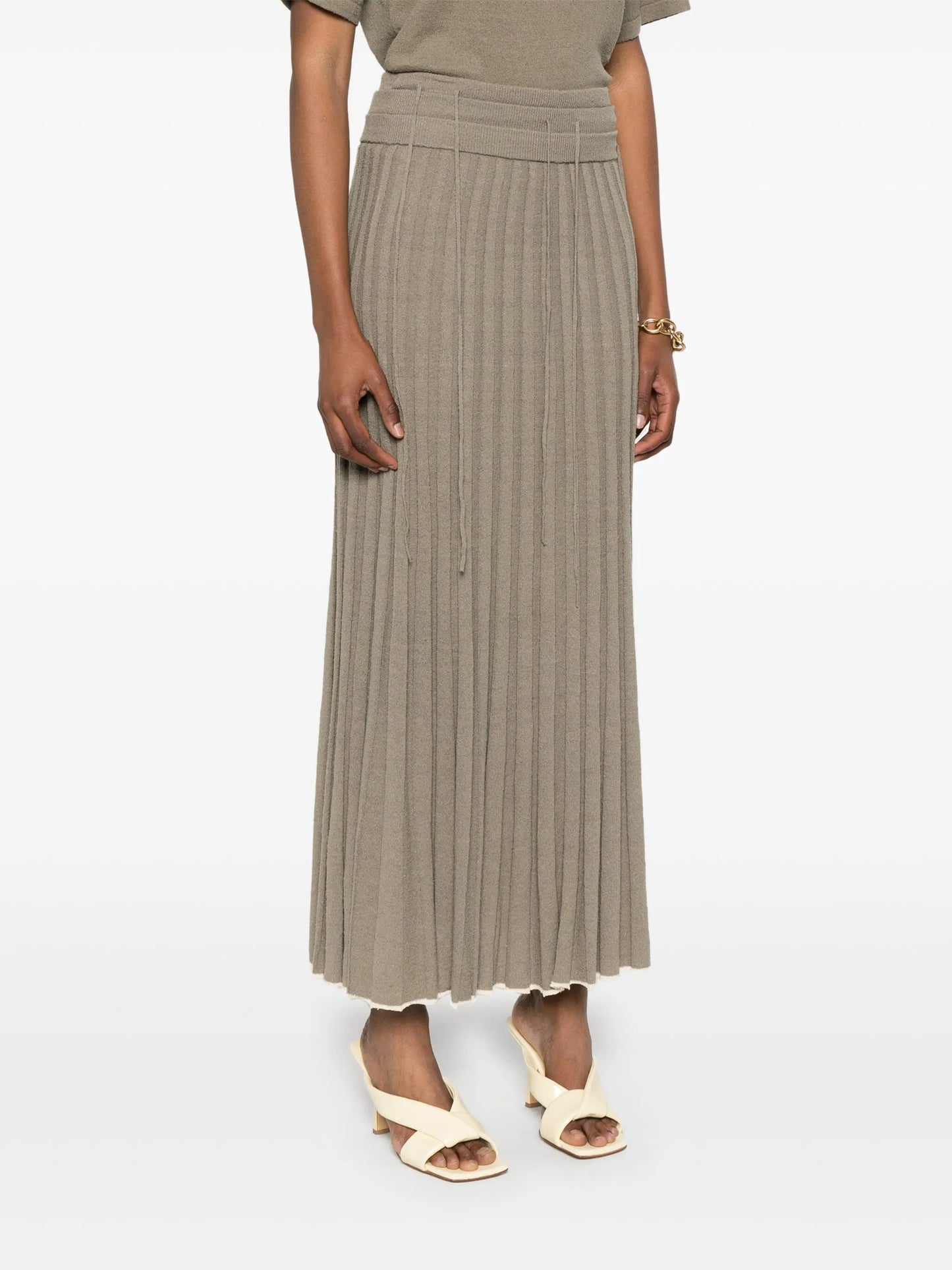 pleated maxi skirt