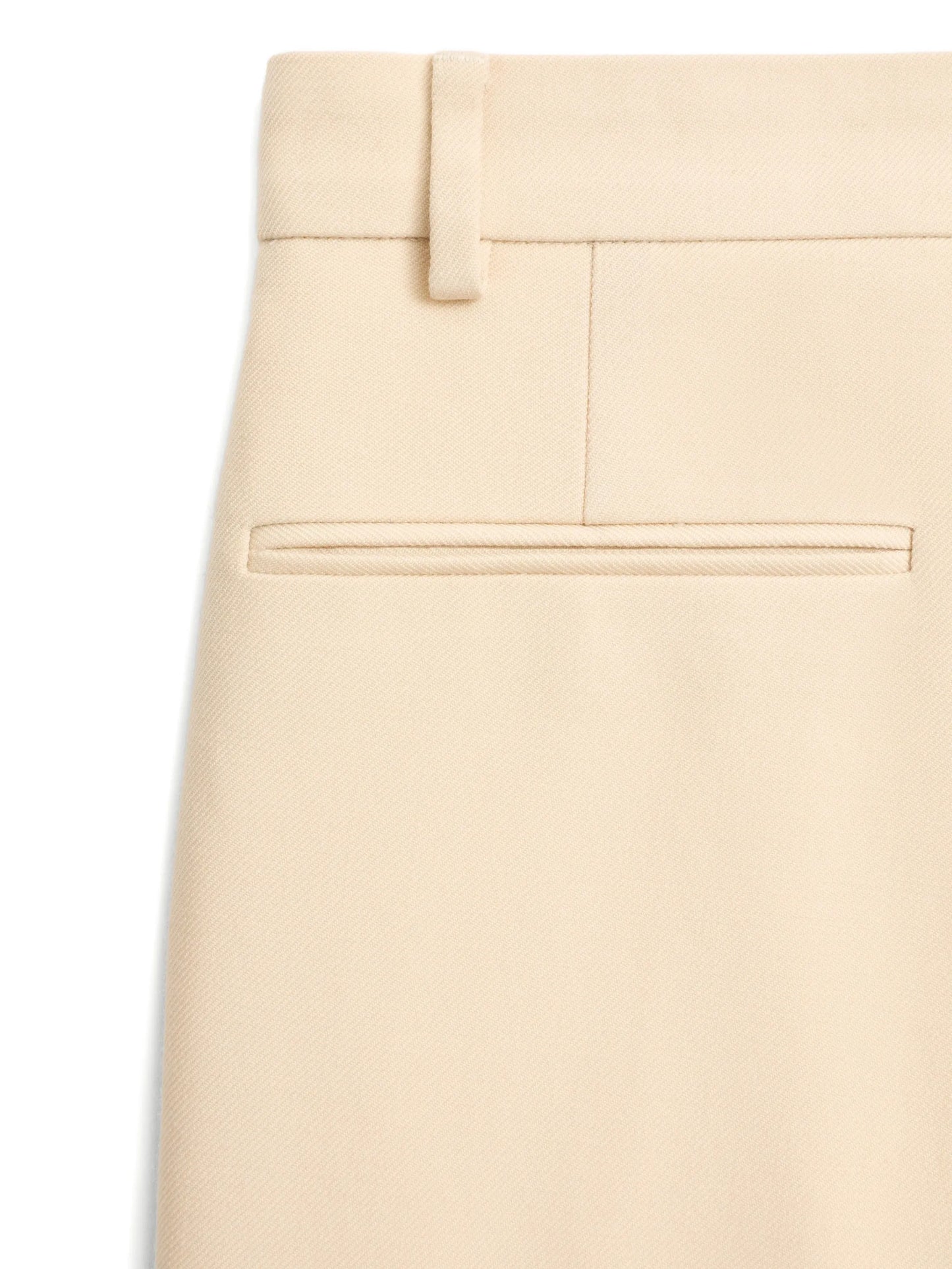 pleated trousers