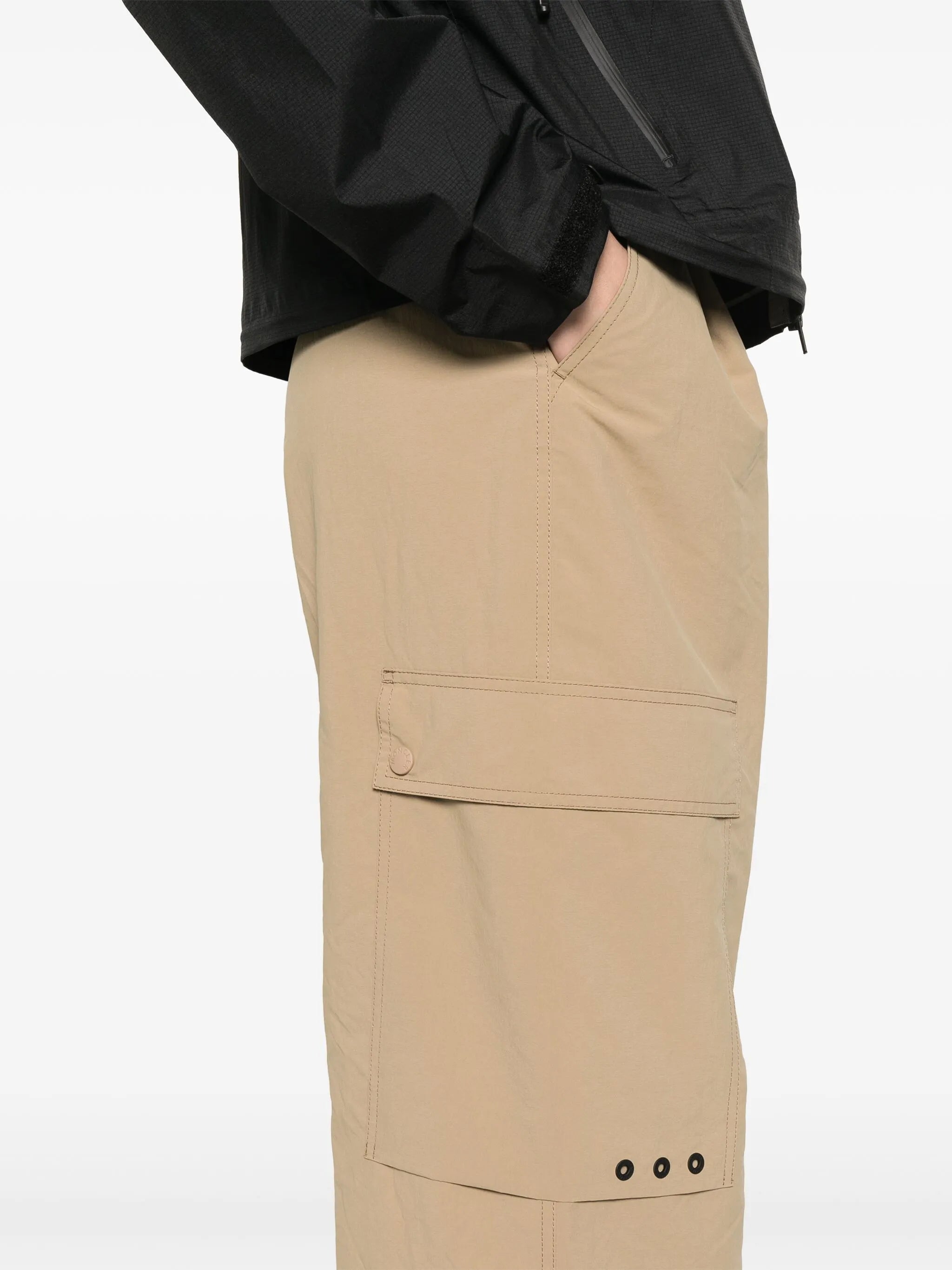 pleat-detail trousers
