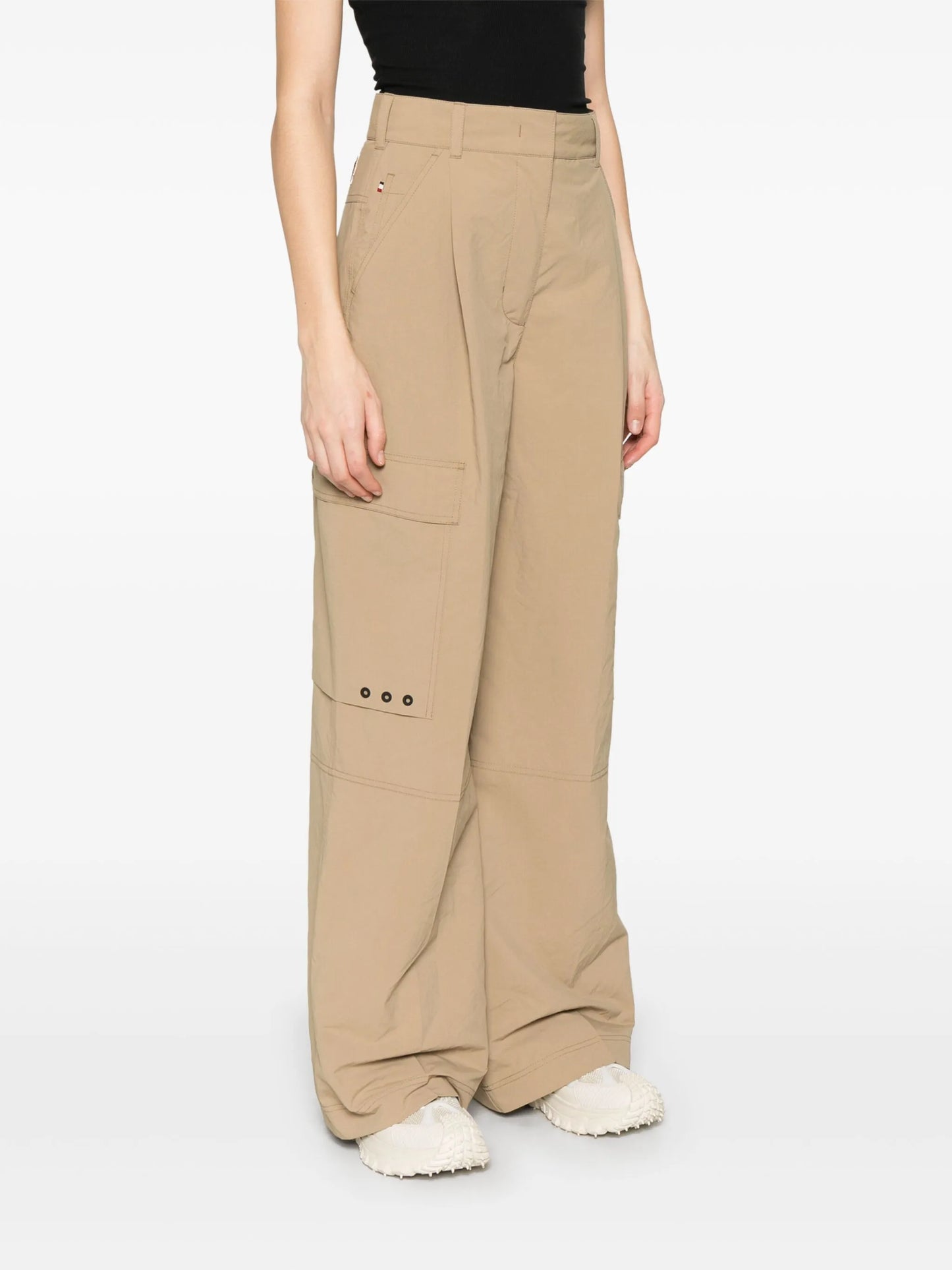 pleat-detail trousers