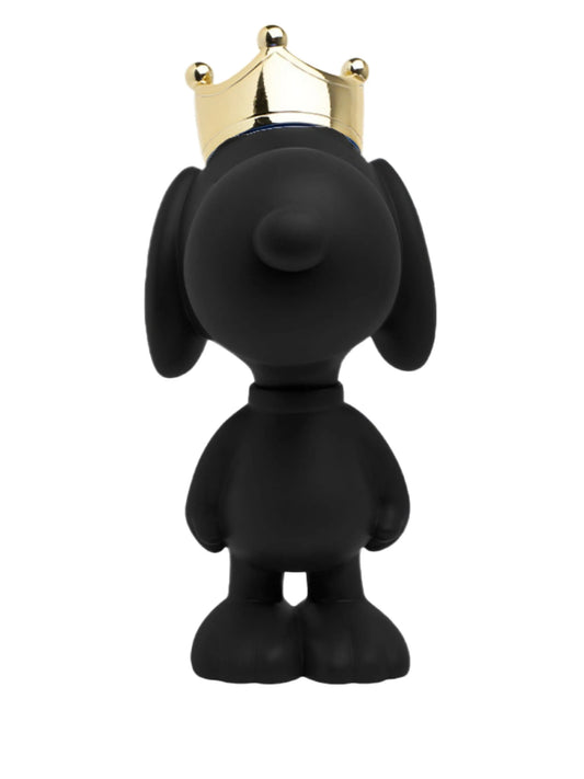 Snoopy sculpture