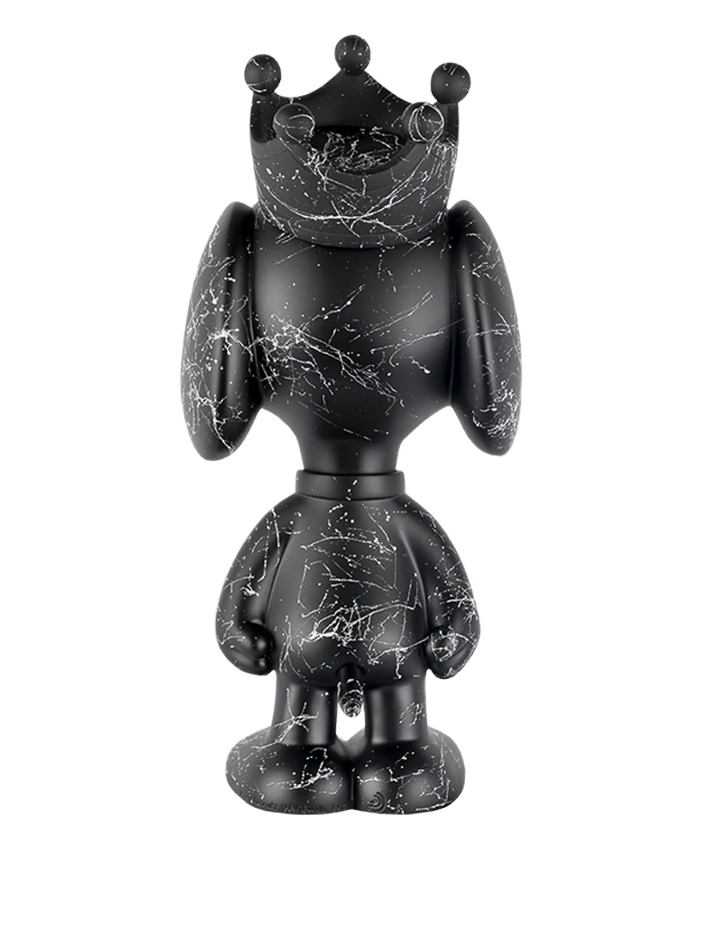 Snoopy sculpture
