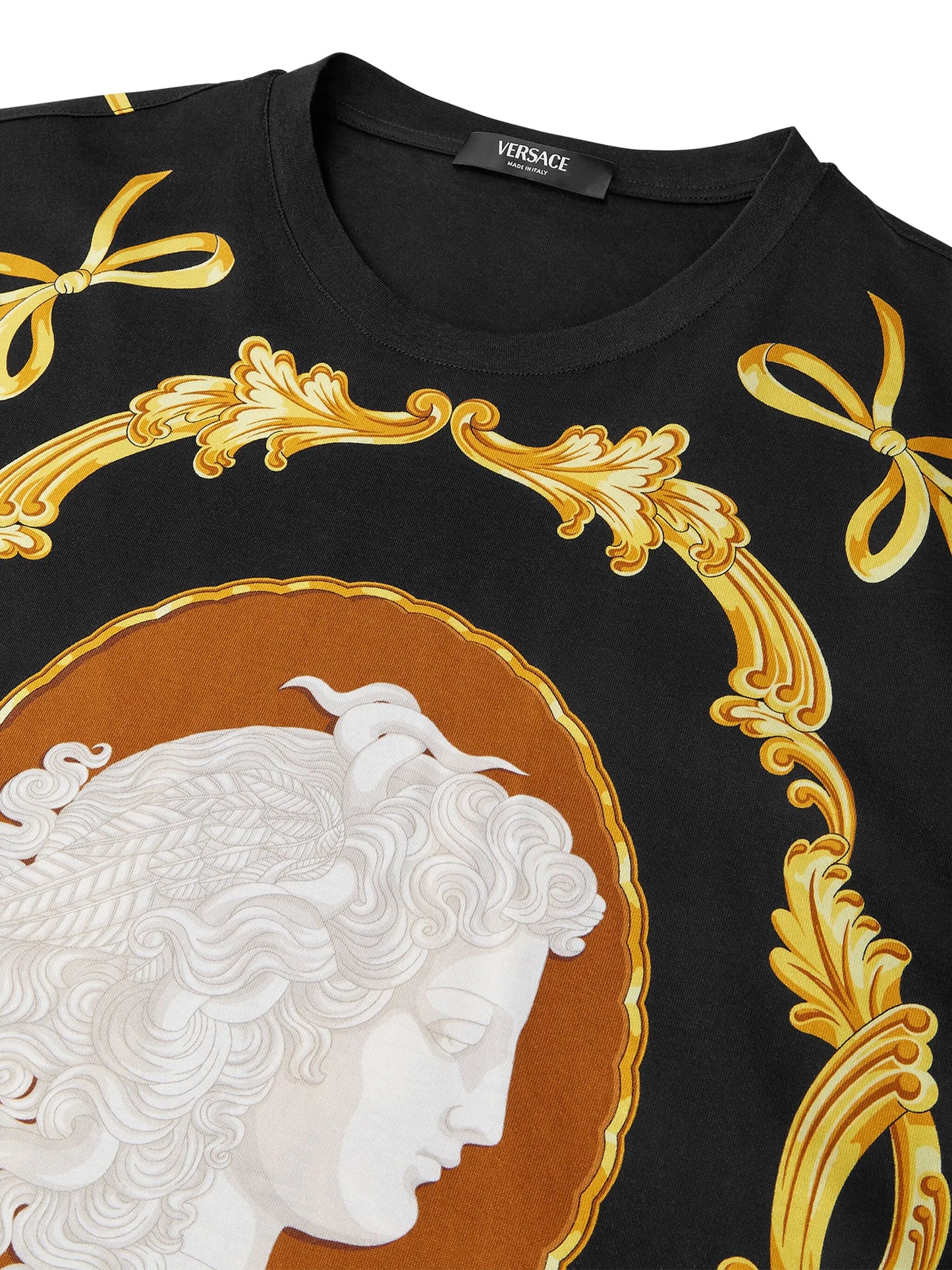 Cameo T-shirt