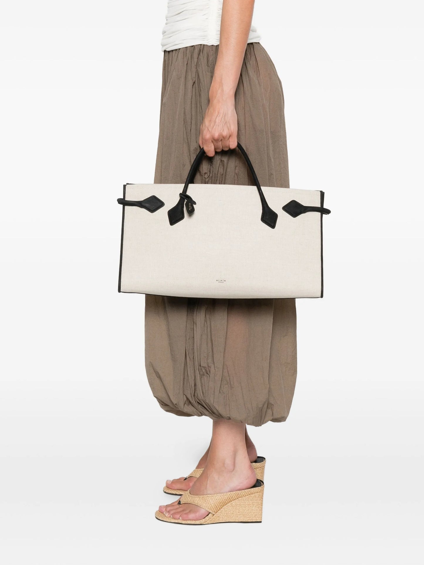 Le Teckel tote bag