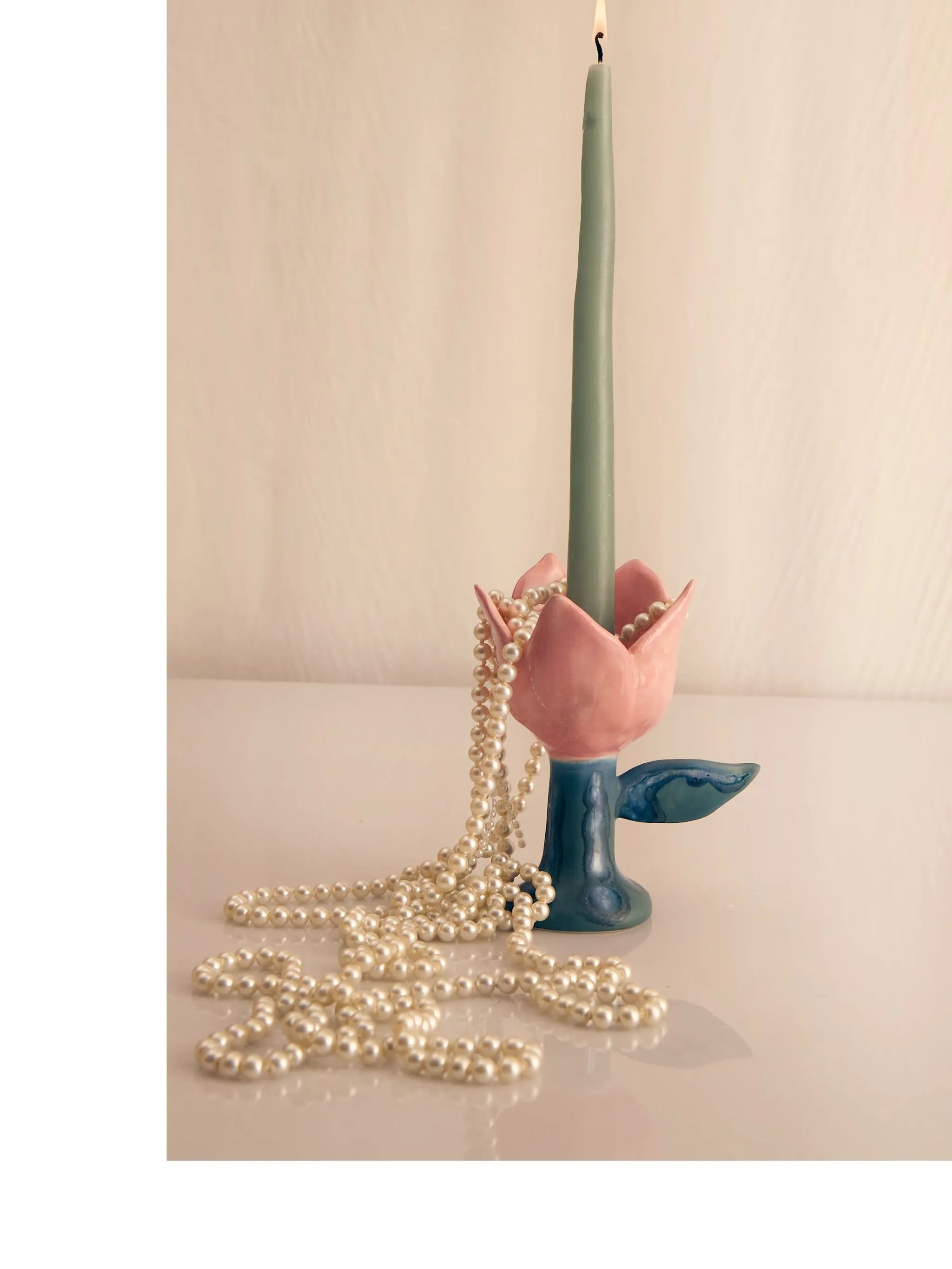 Catarina candle holder