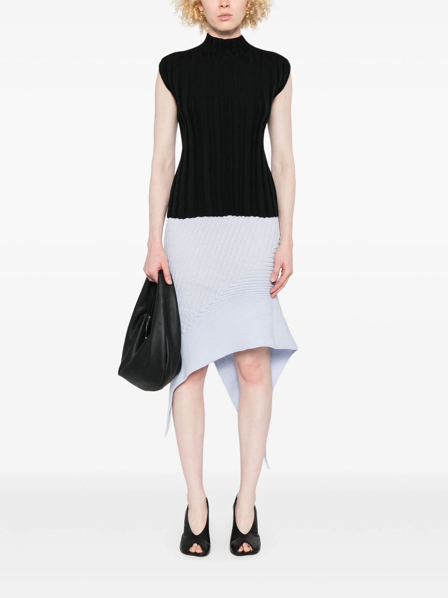 pleated T-shirt