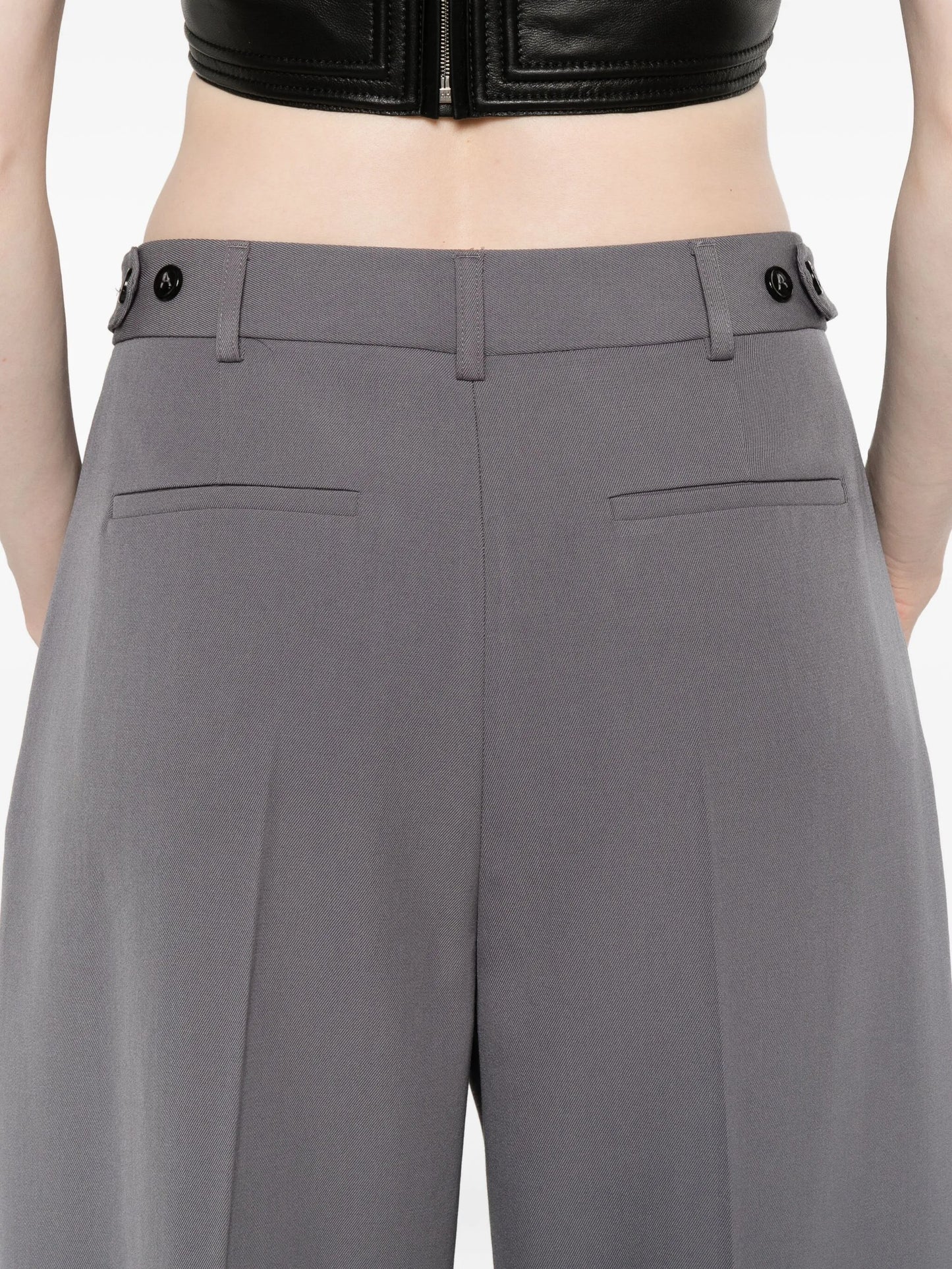 tapered trousers