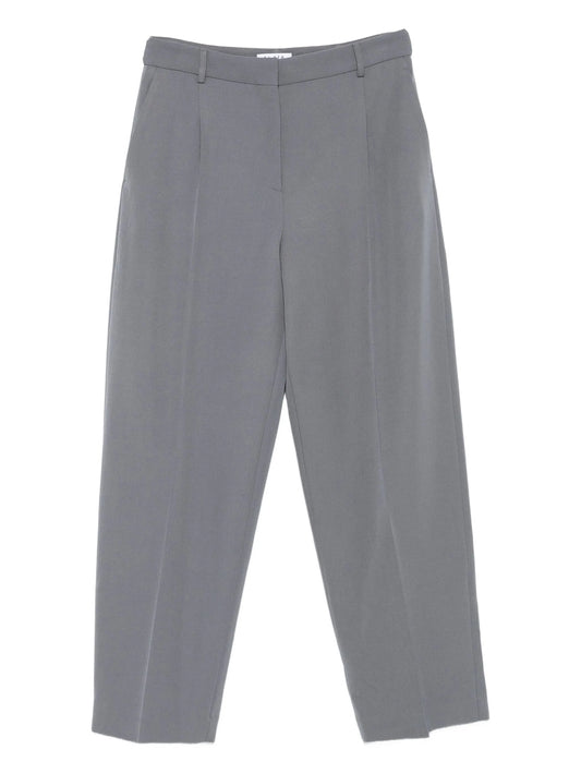 tapered trousers