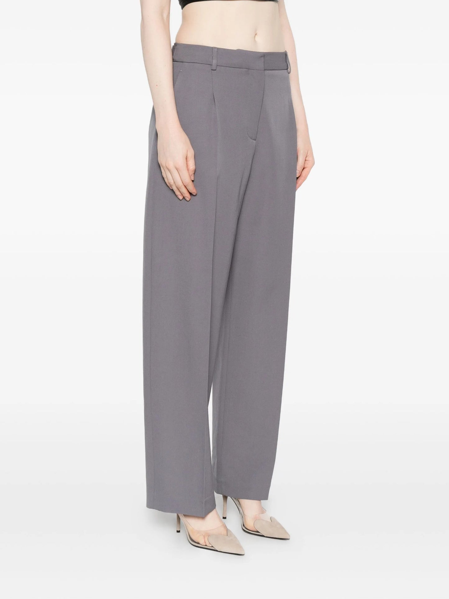 tapered trousers