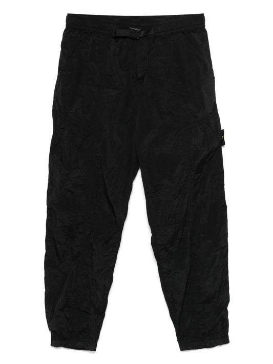 belted trousers