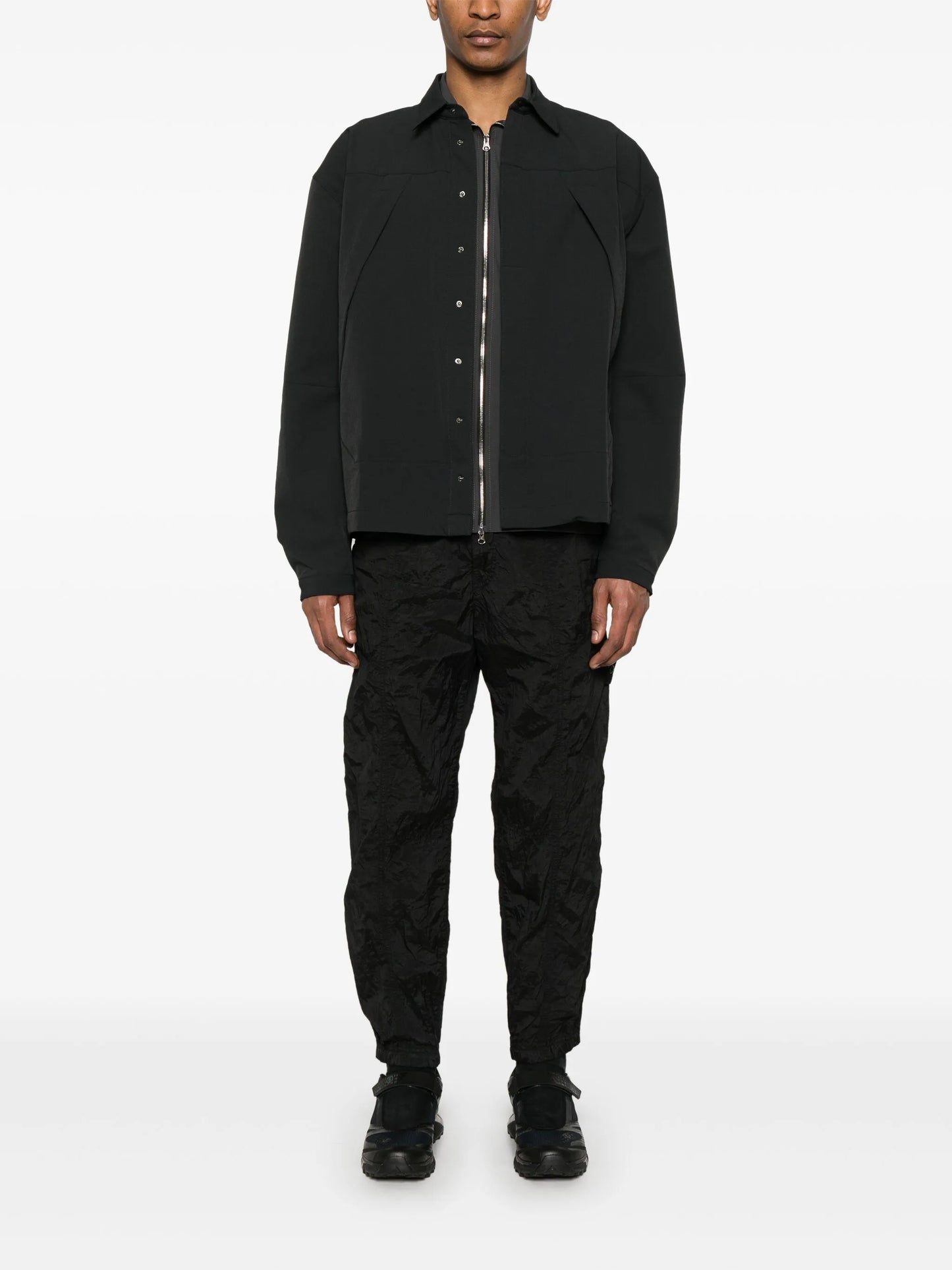 belted trousers