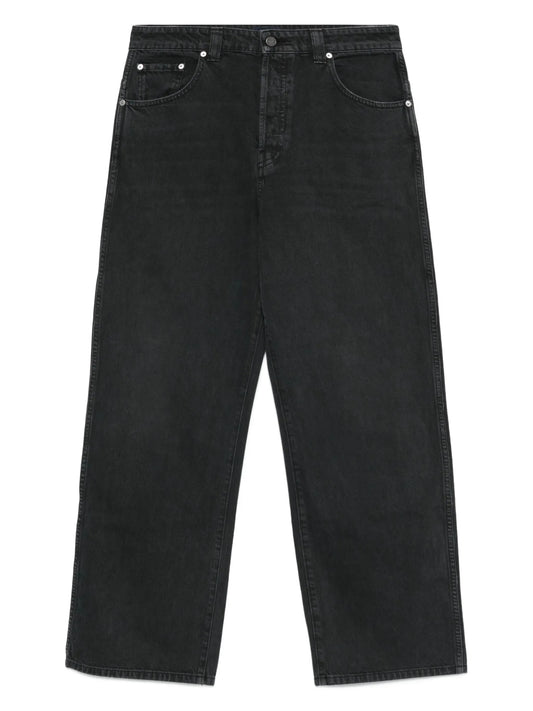 wide-leg jeans