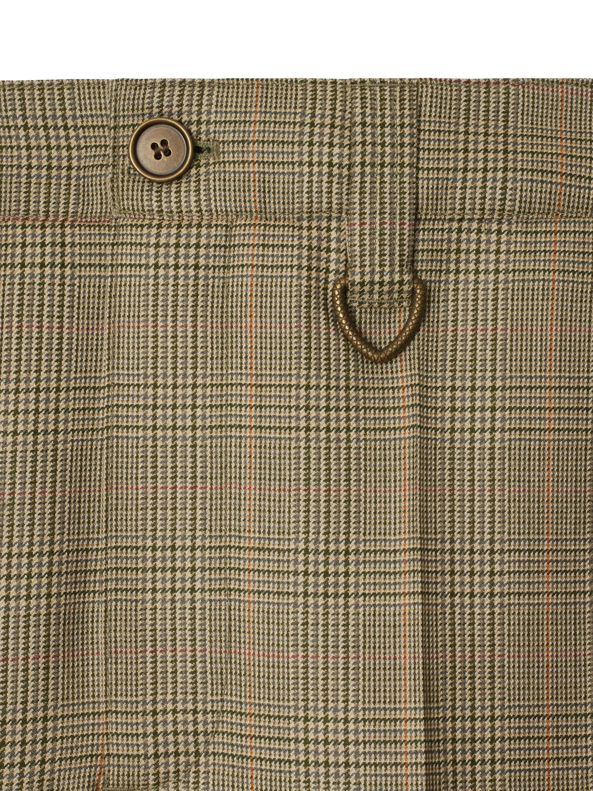 multi-pocket trousers