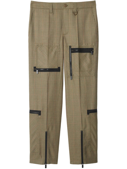 multi-pocket trousers