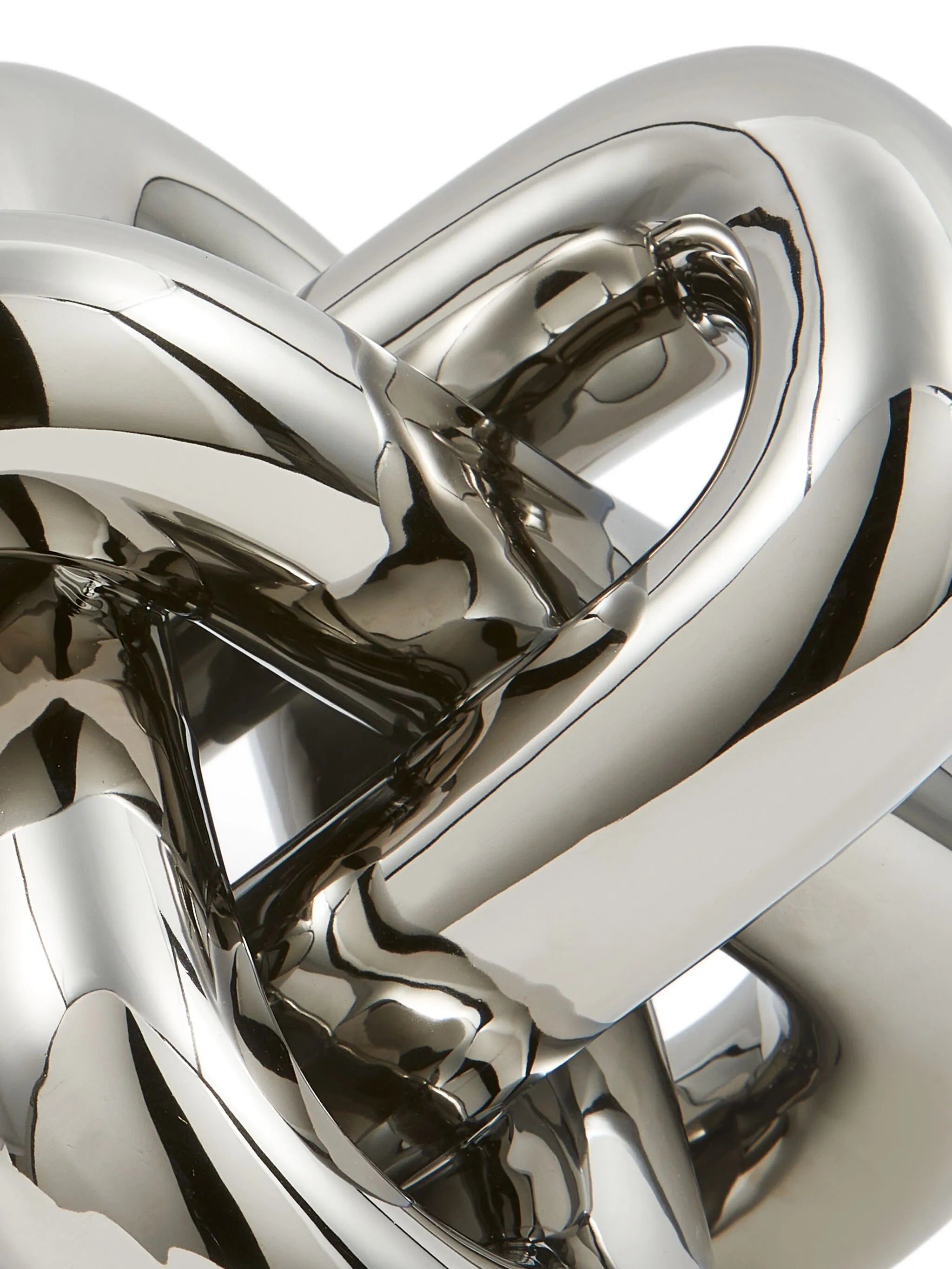 Moving Chain ornament