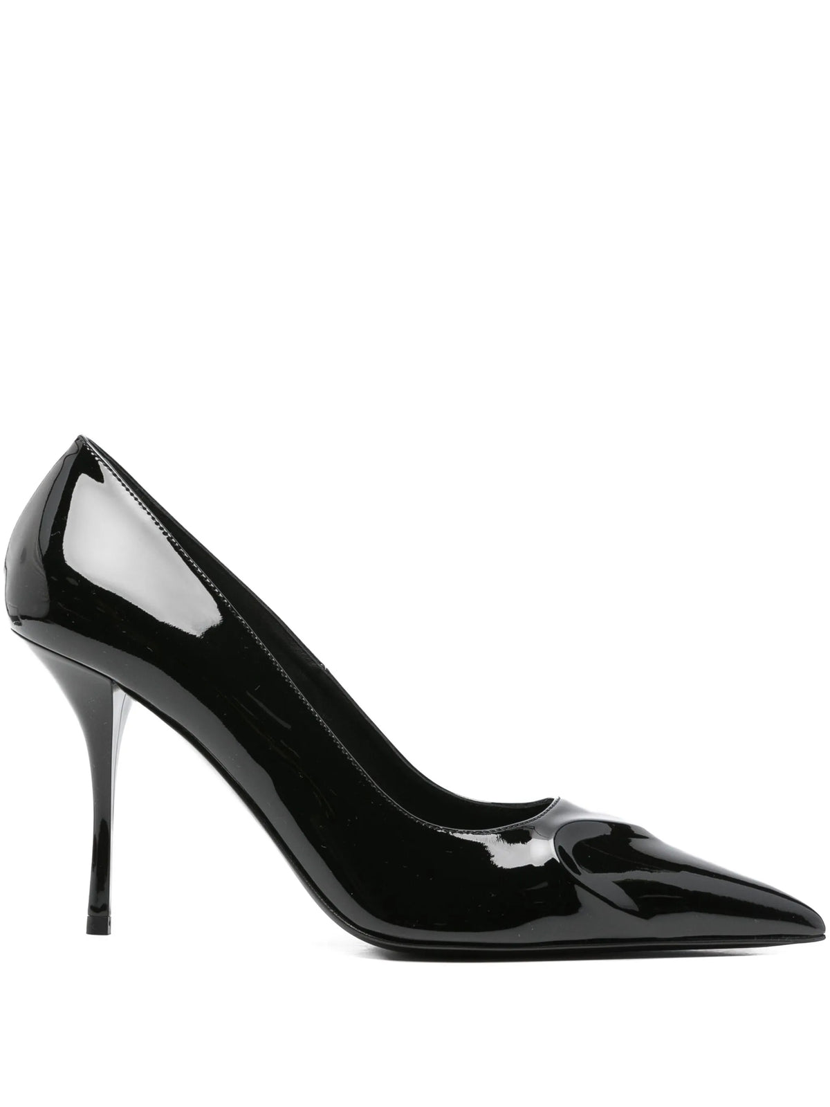 heart-motif pointed-toe pumps