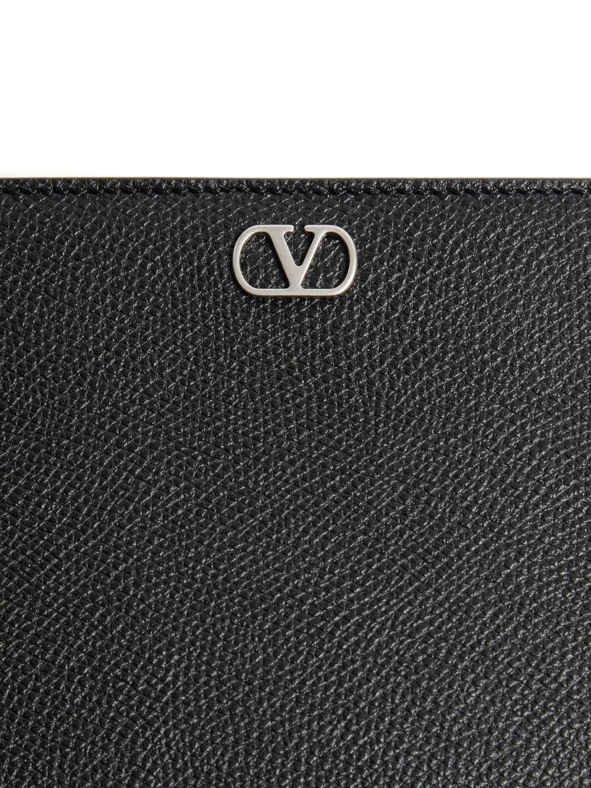 VLogo Signature clutch bag