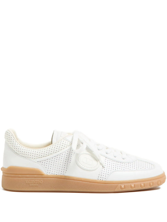 Upvillage sneakers