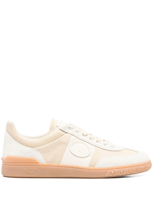 Upvillage sneakers