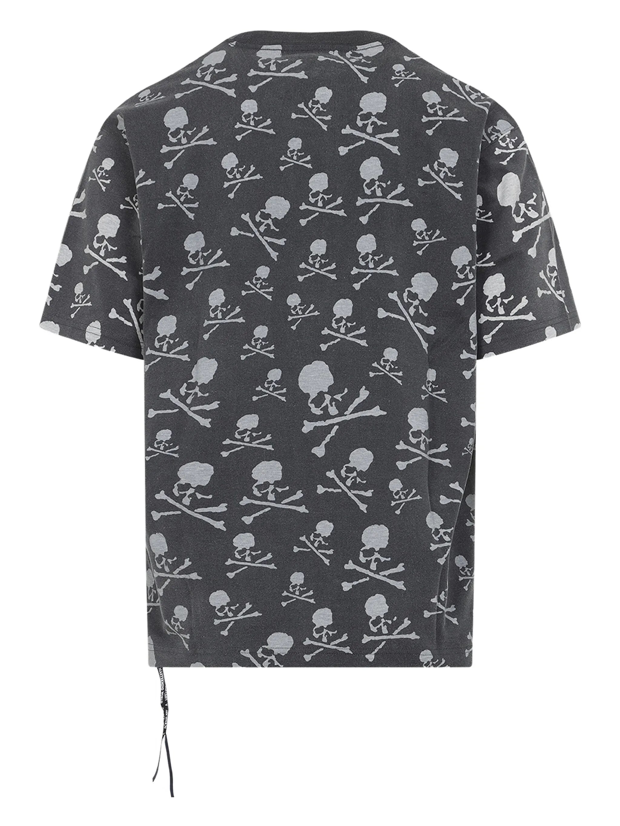 skull-print T-shirt