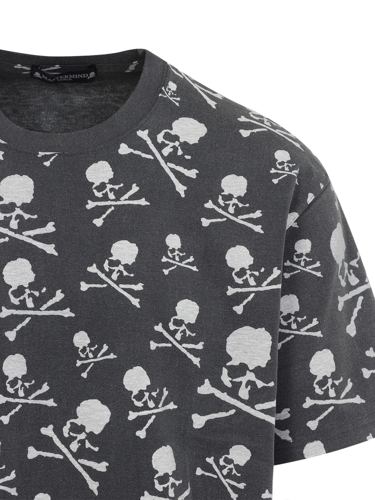 skull-print T-shirt