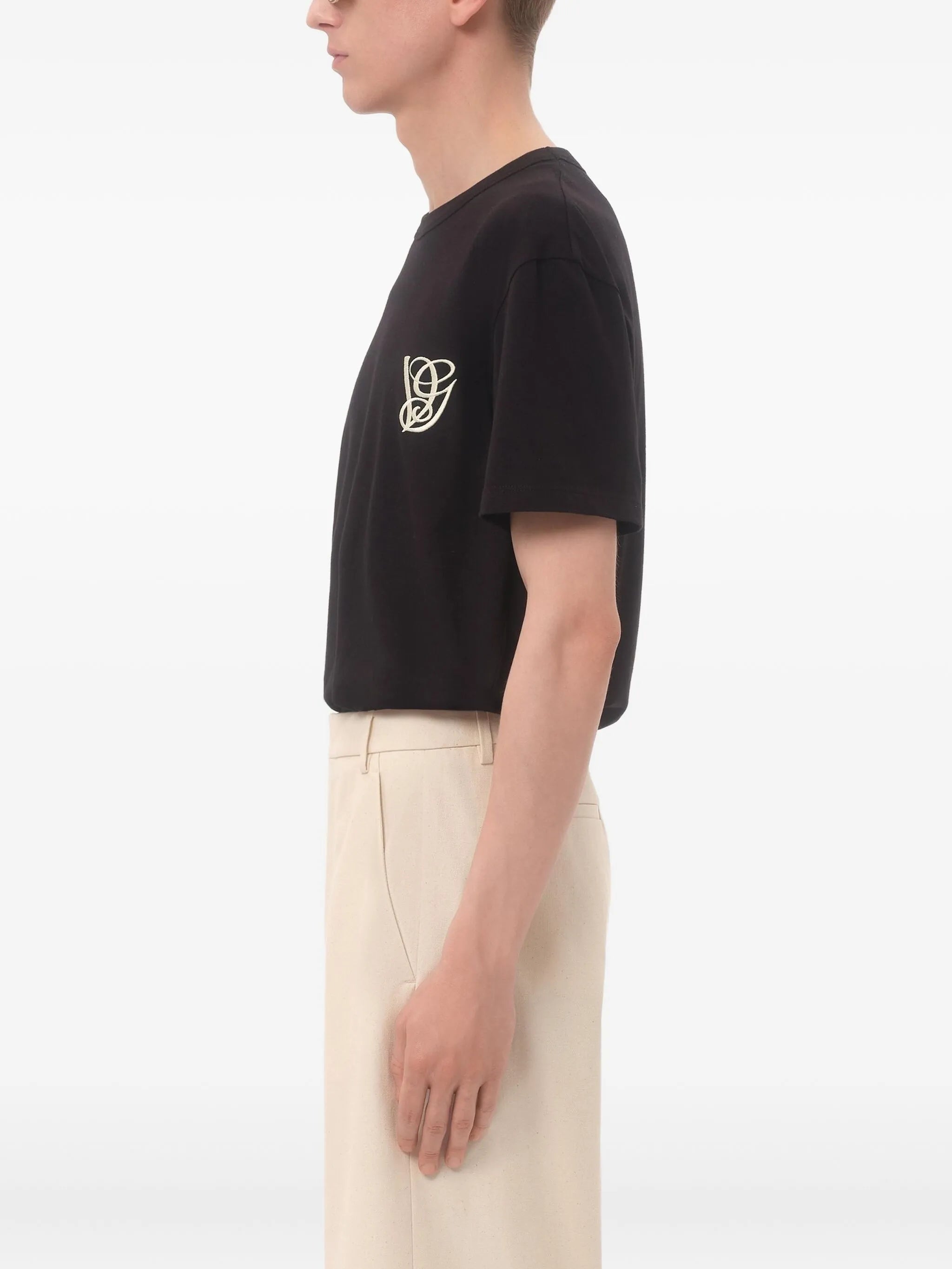 embroidered logo t-shirt