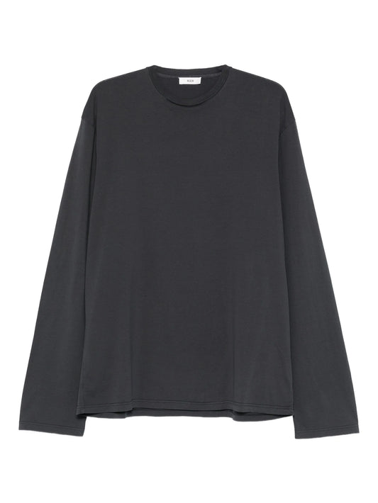long-sleeve round-neck T-shirt