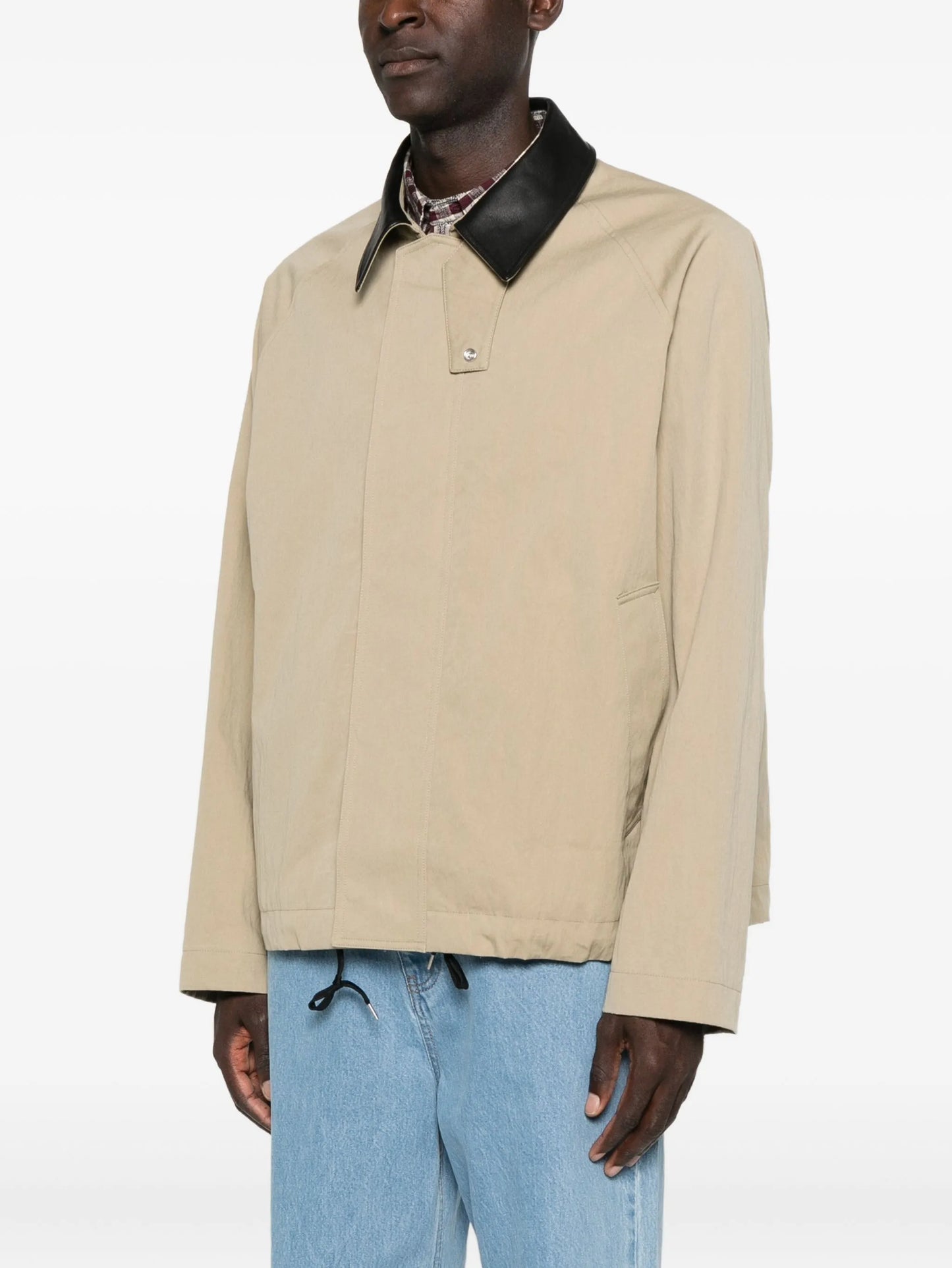 contrast-collar zip-up jacket