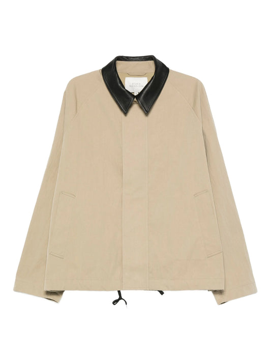 contrast-collar zip-up jacket