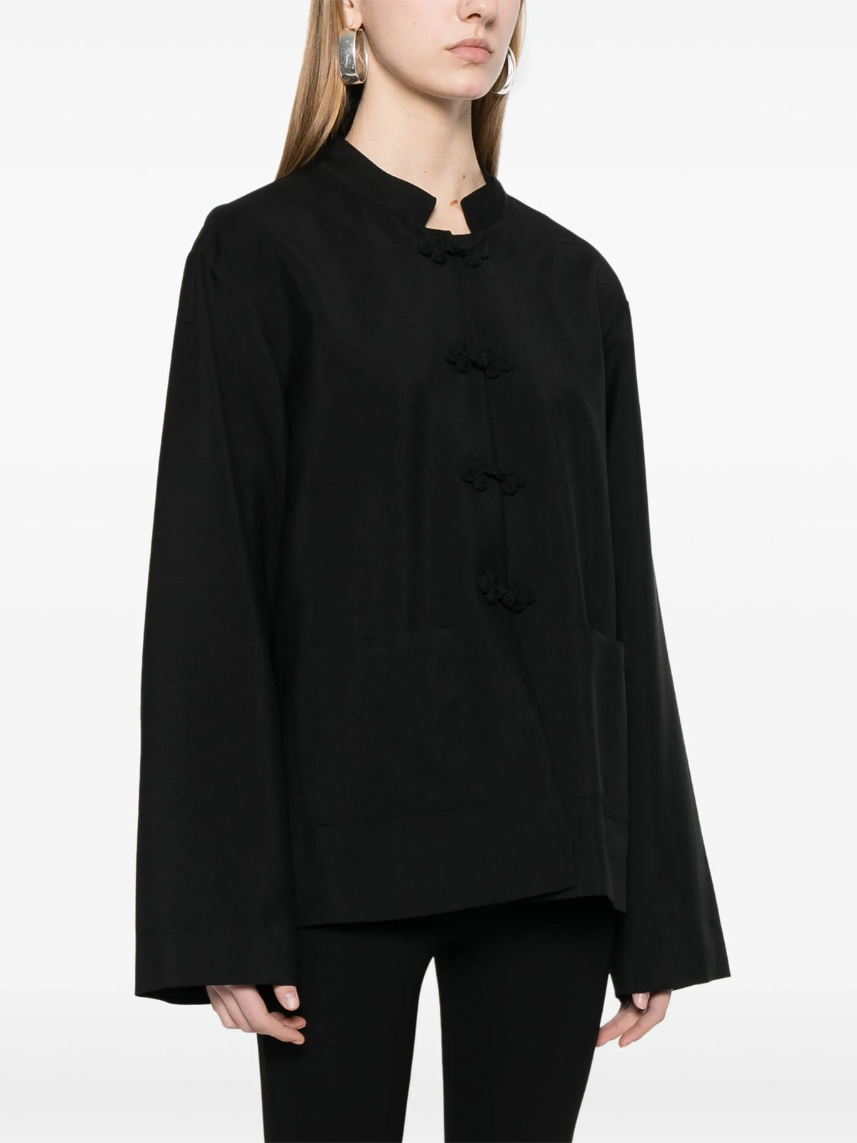Pankou closure jacket