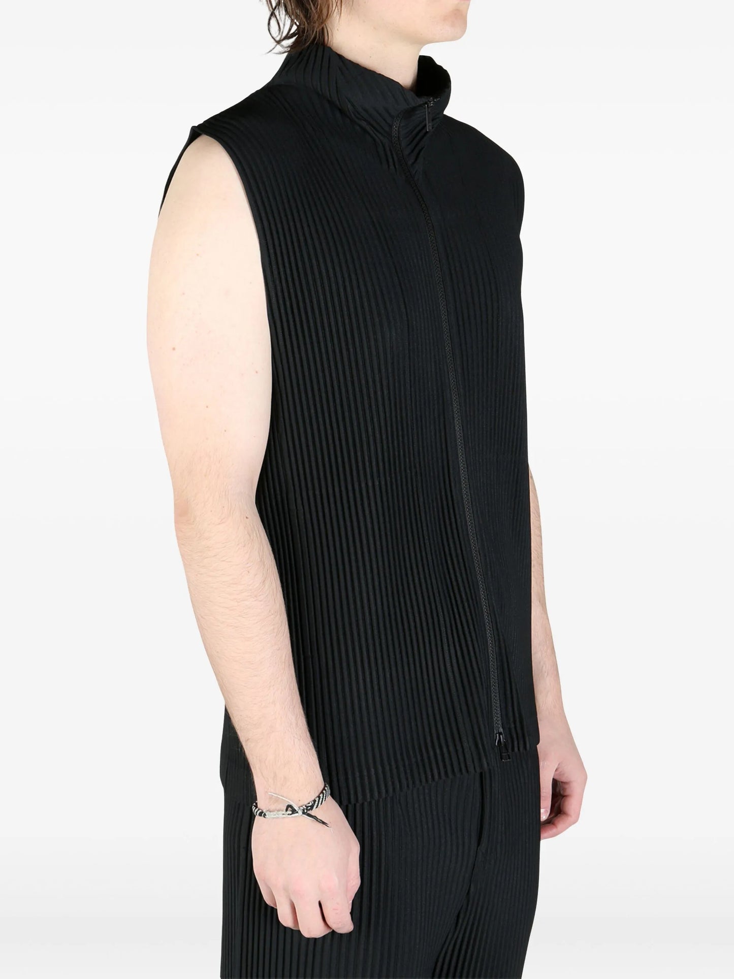 pleated vest