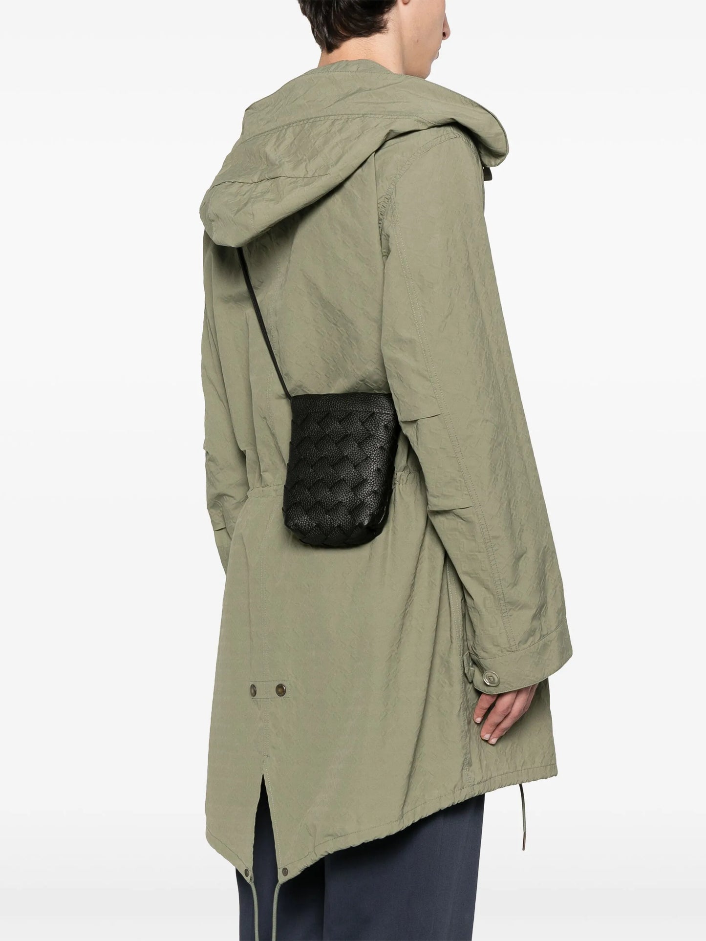 Intrecciato leather messenger bag