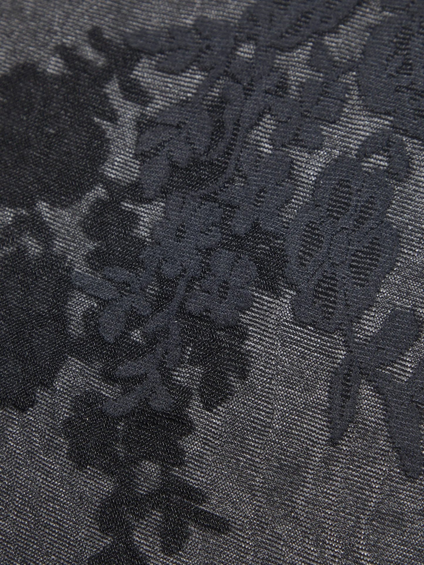 floral-embroidered tights
