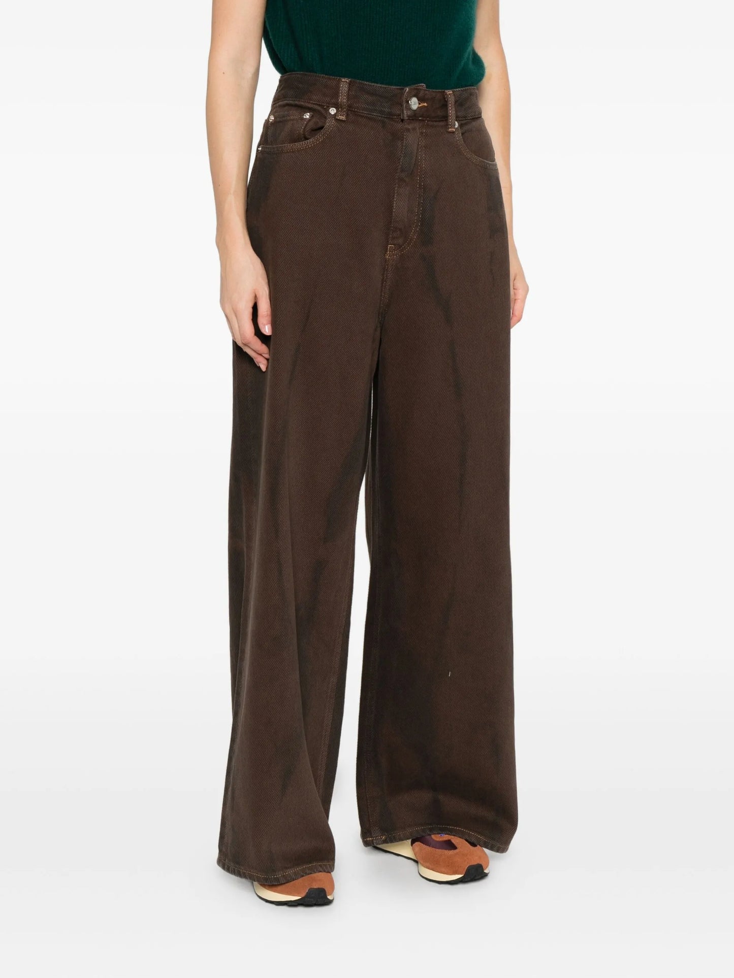 wide-leg jeans