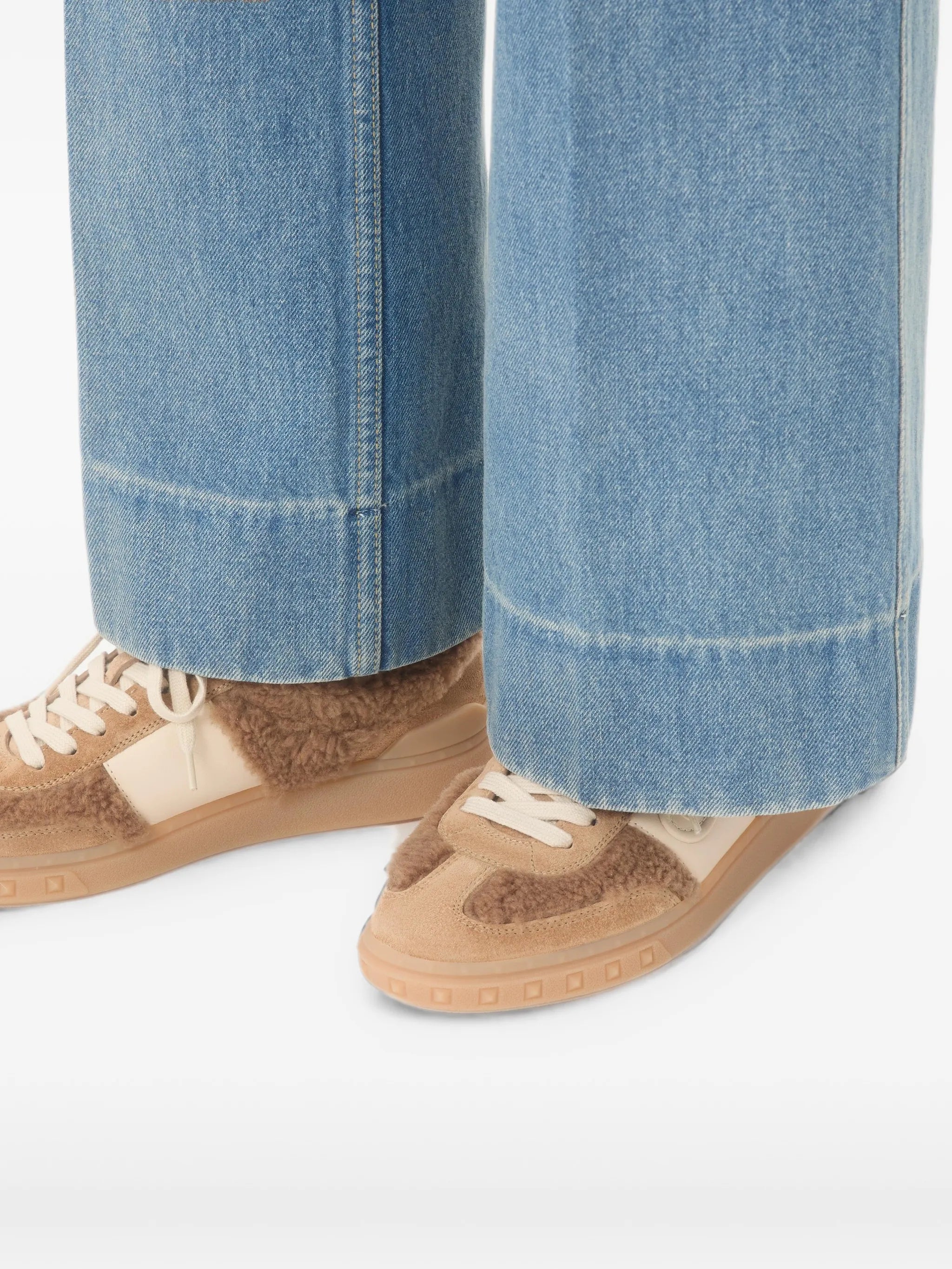 Upvillage sneakers in wool and crust leather