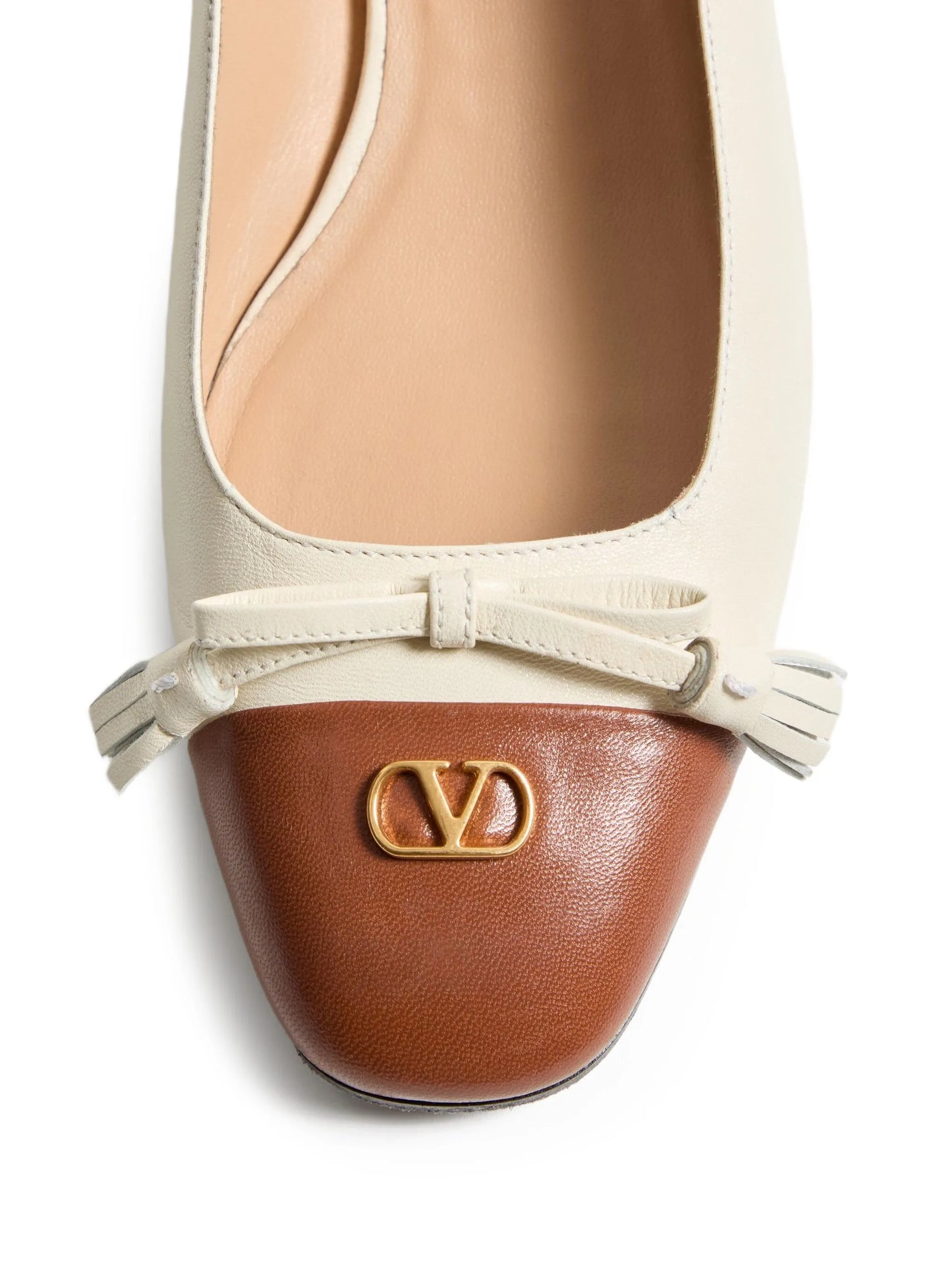 tassel-embellished leather ballet flats