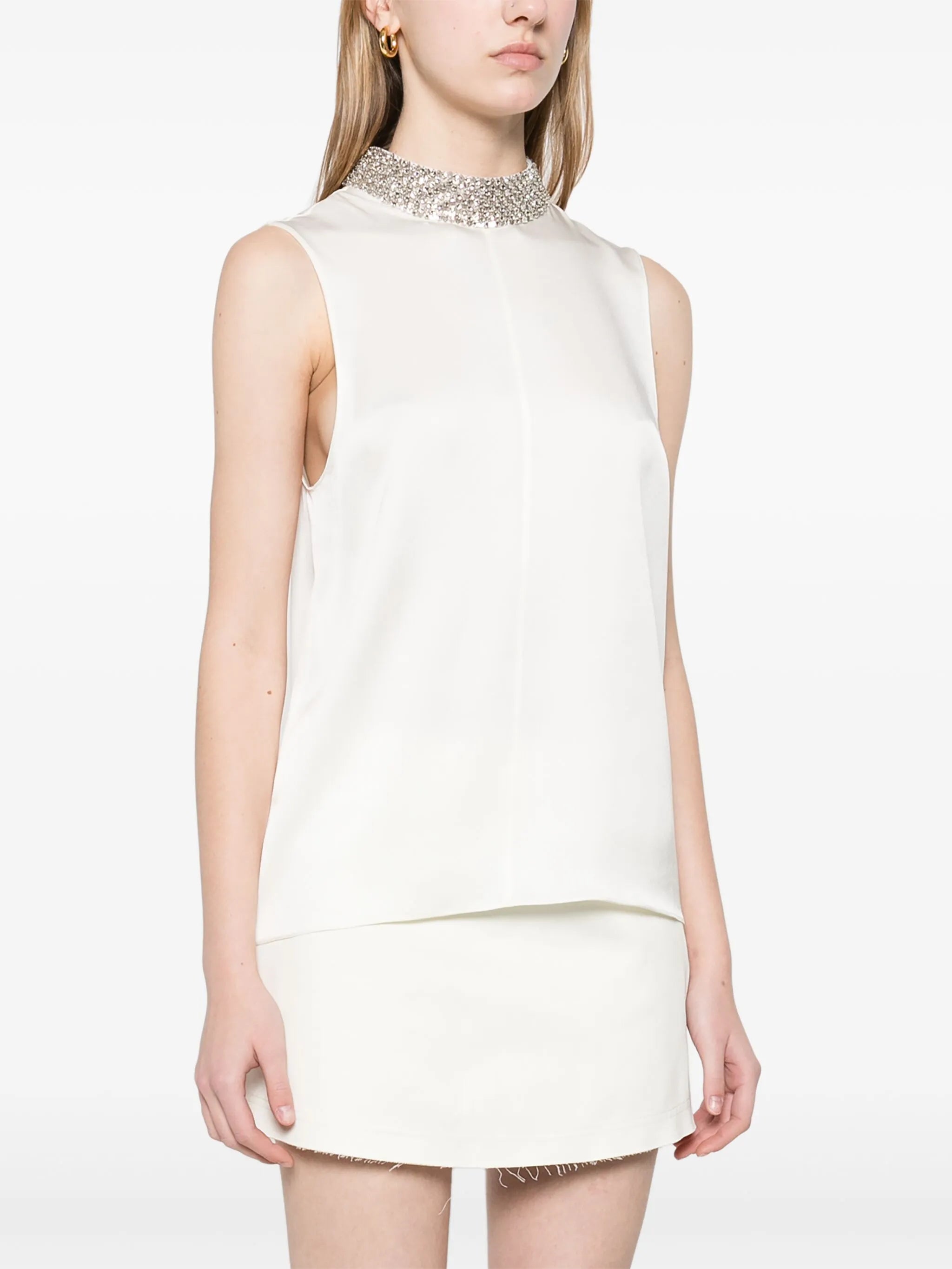 sleeveless top