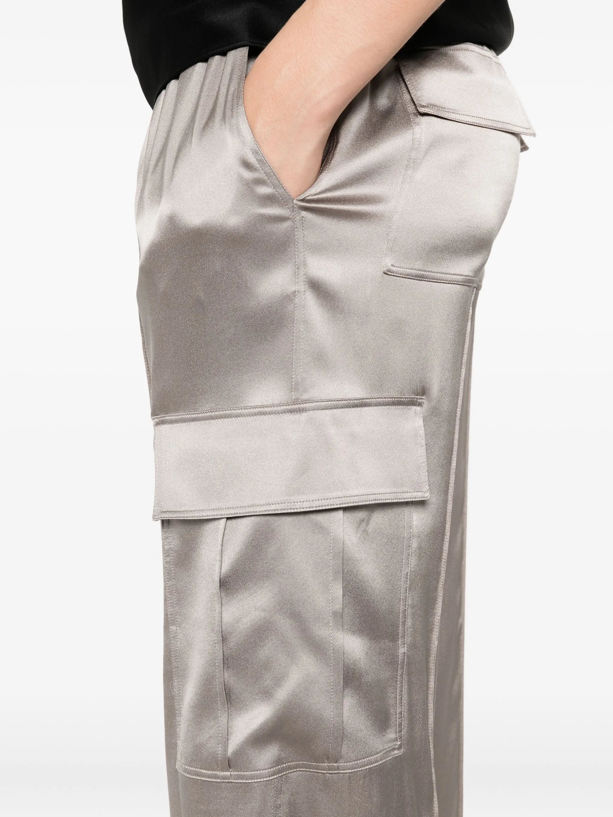 drawstring-waist trousers