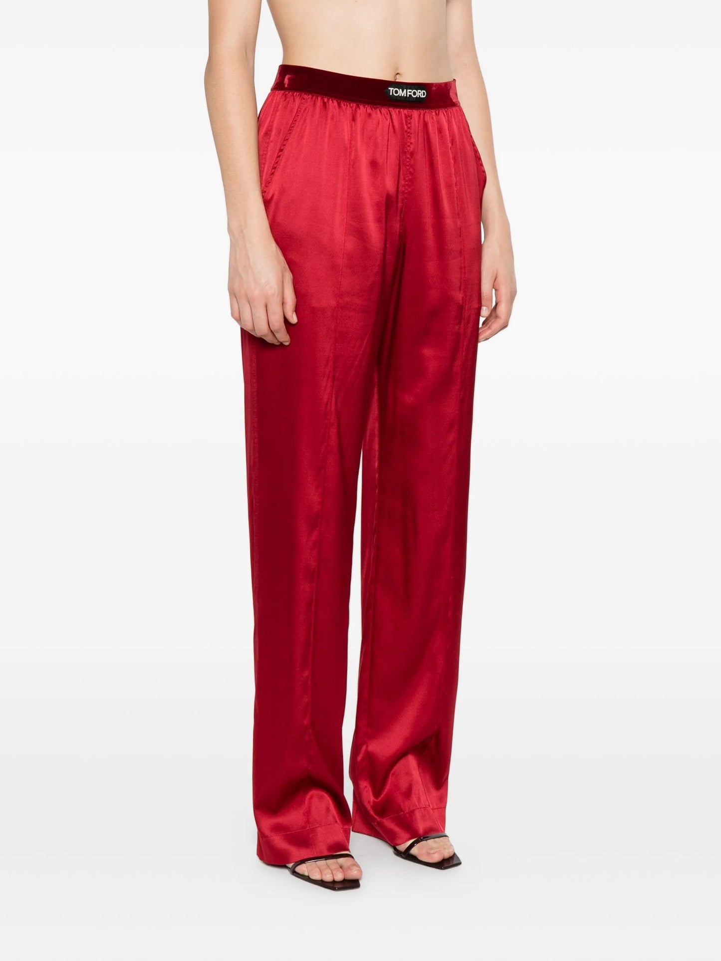 logo-patch trousers