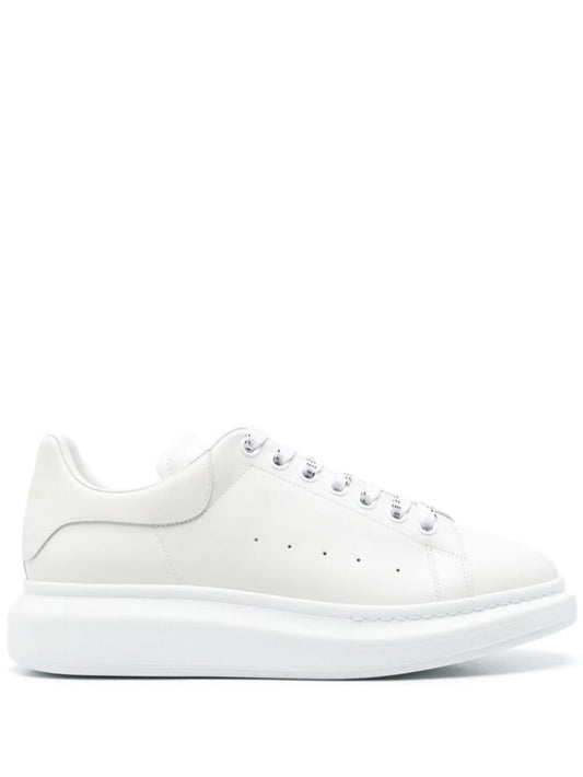 Oversize leather sneakers
