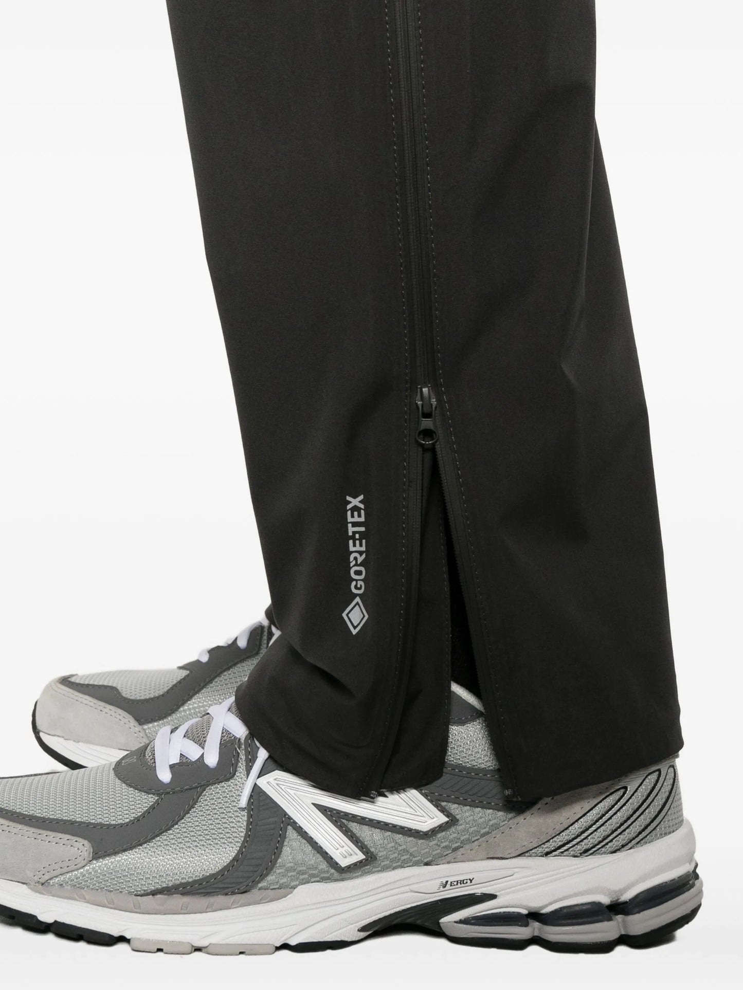 zip-pocket trousers