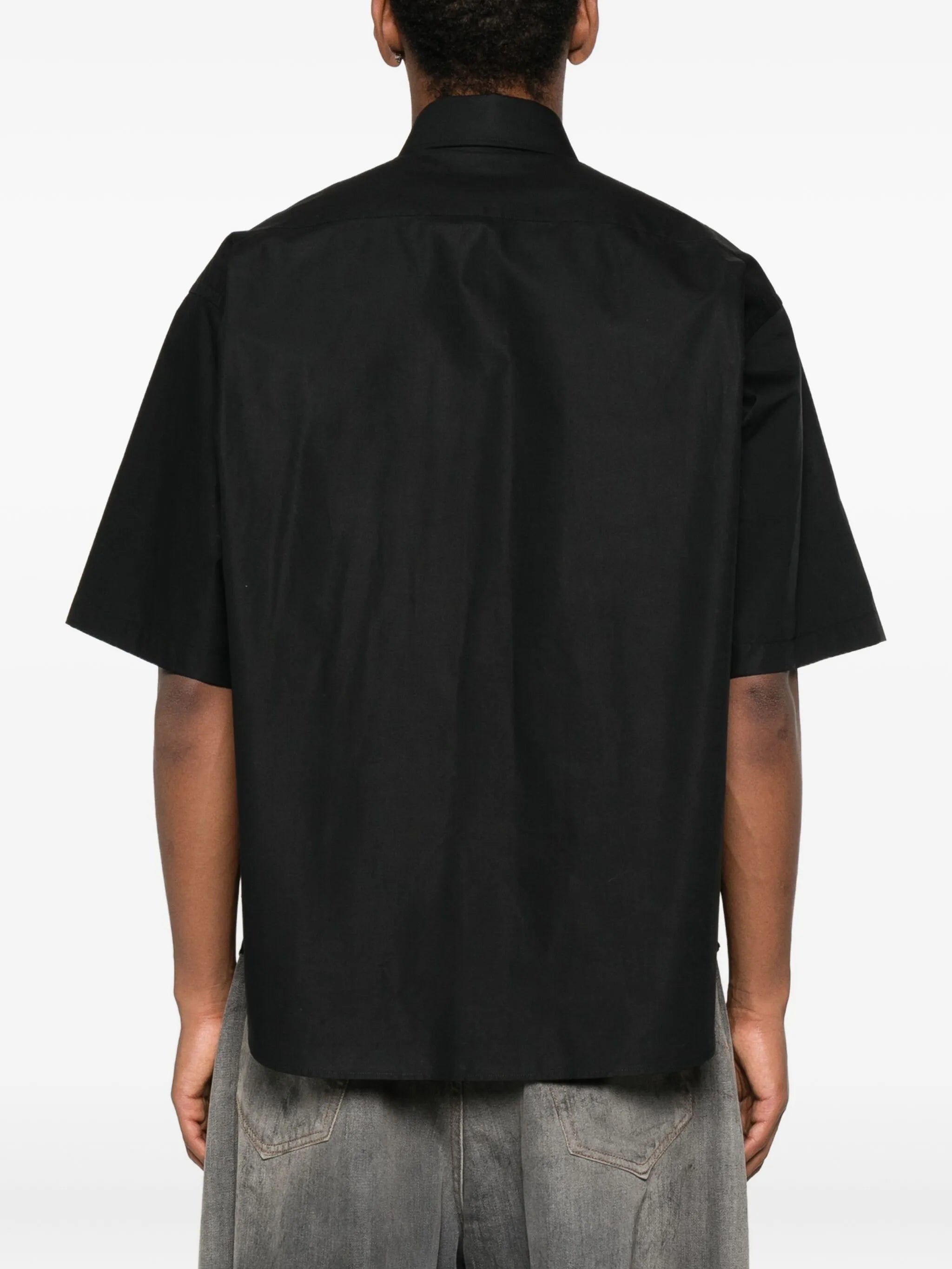 embroidered-logo short-sleeve shirt