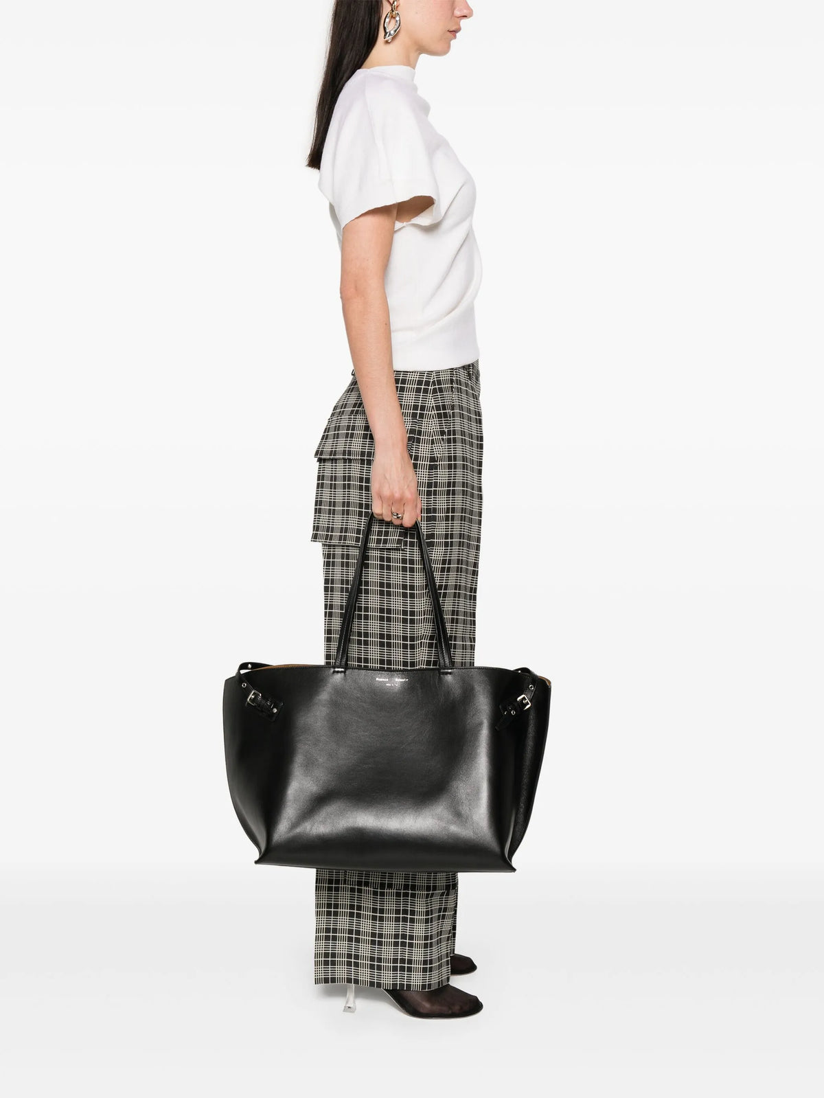 Days Carryall is smoothe calf