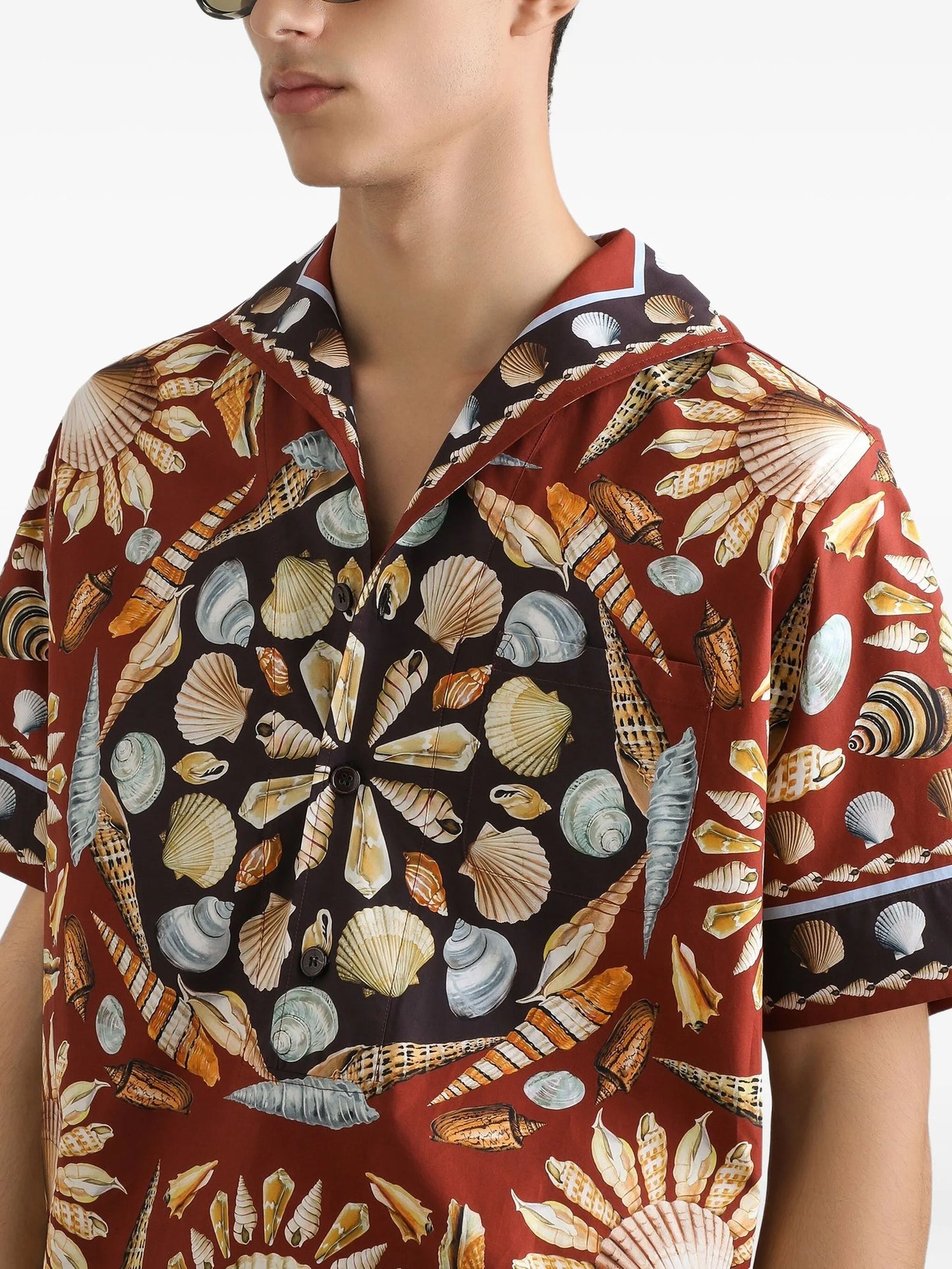 short sleeve shirt