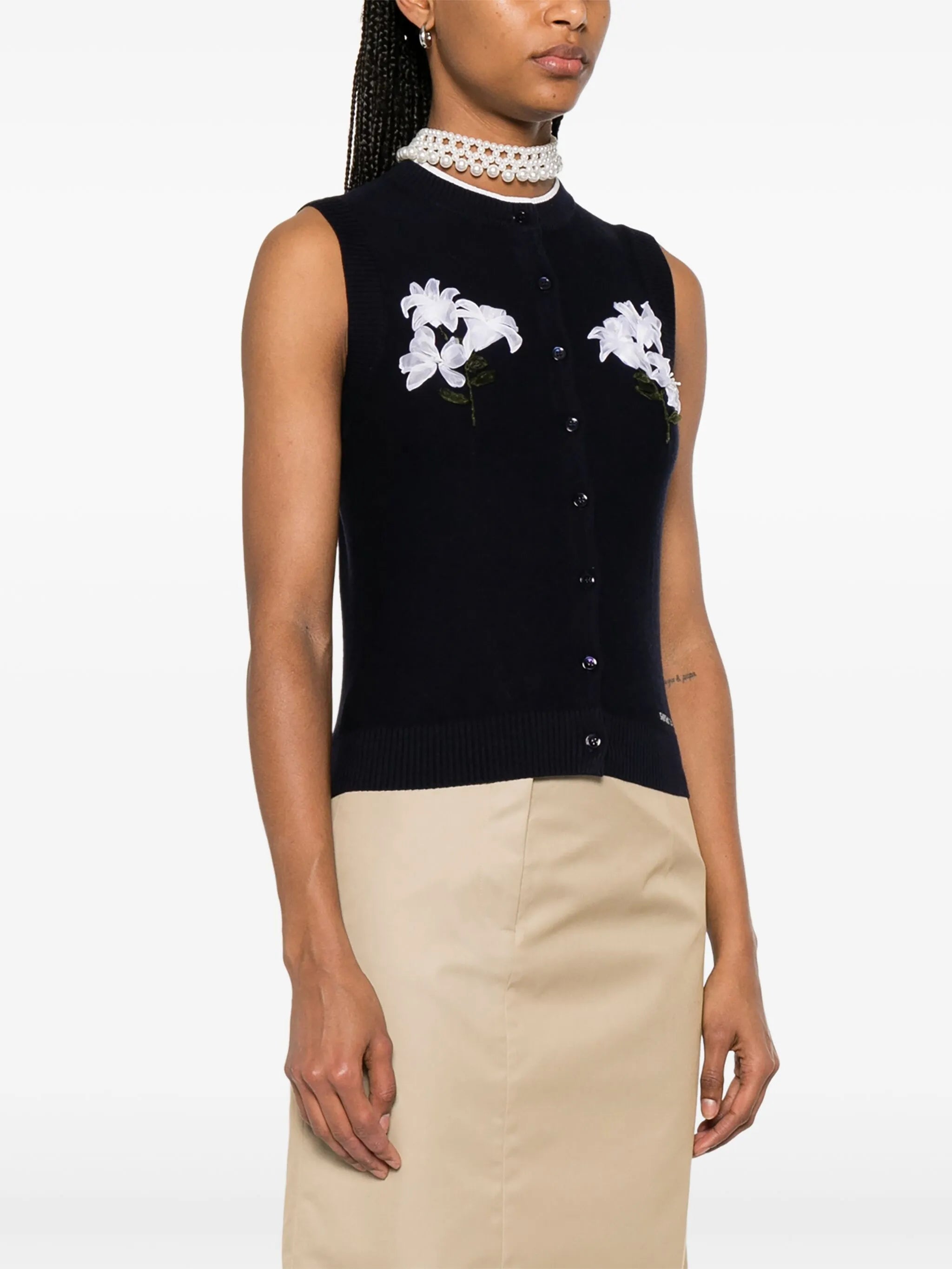 floral-appliqué vest