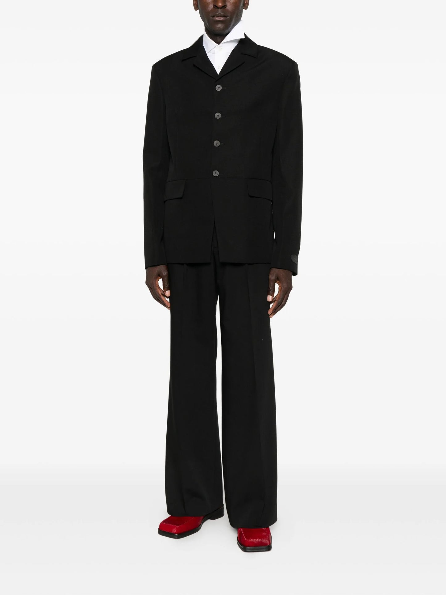 buttoned collarless blazer