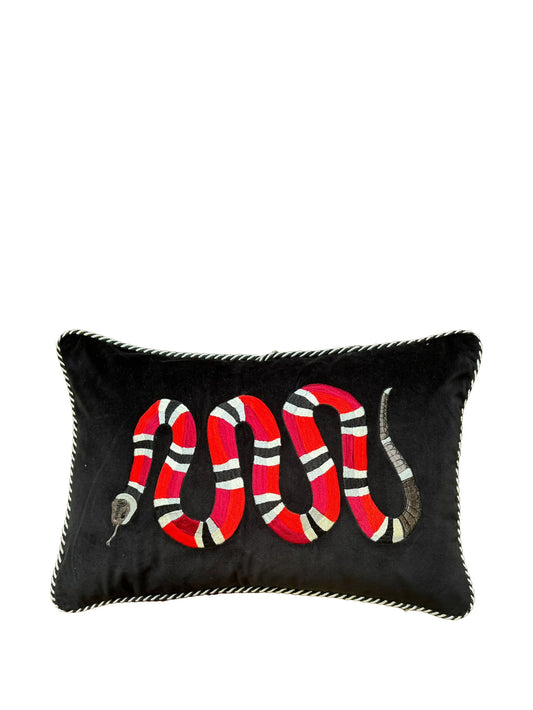 snake-embroidered decorative cushion (40cm x 60cm)